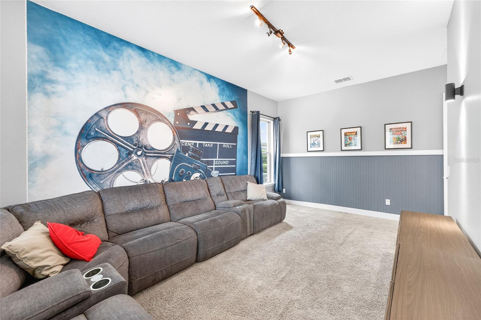 ROYAL LEGACY ESTATES - Residential