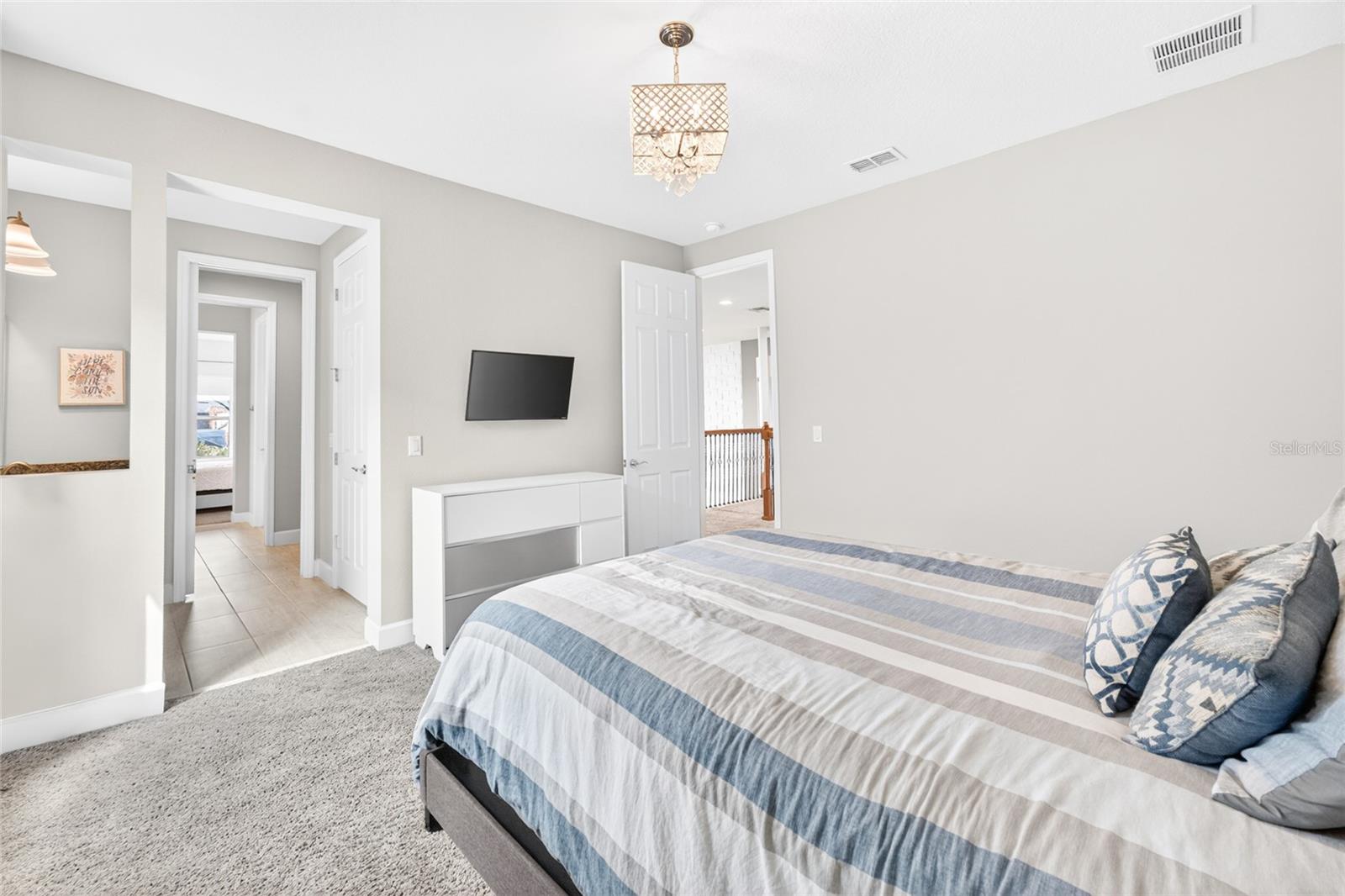ROYAL LEGACY ESTATES - Residential