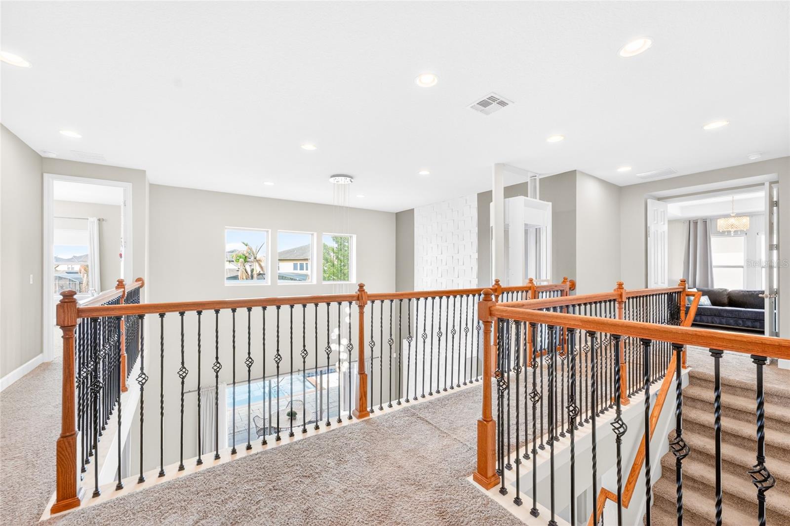 ROYAL LEGACY ESTATES - Residential