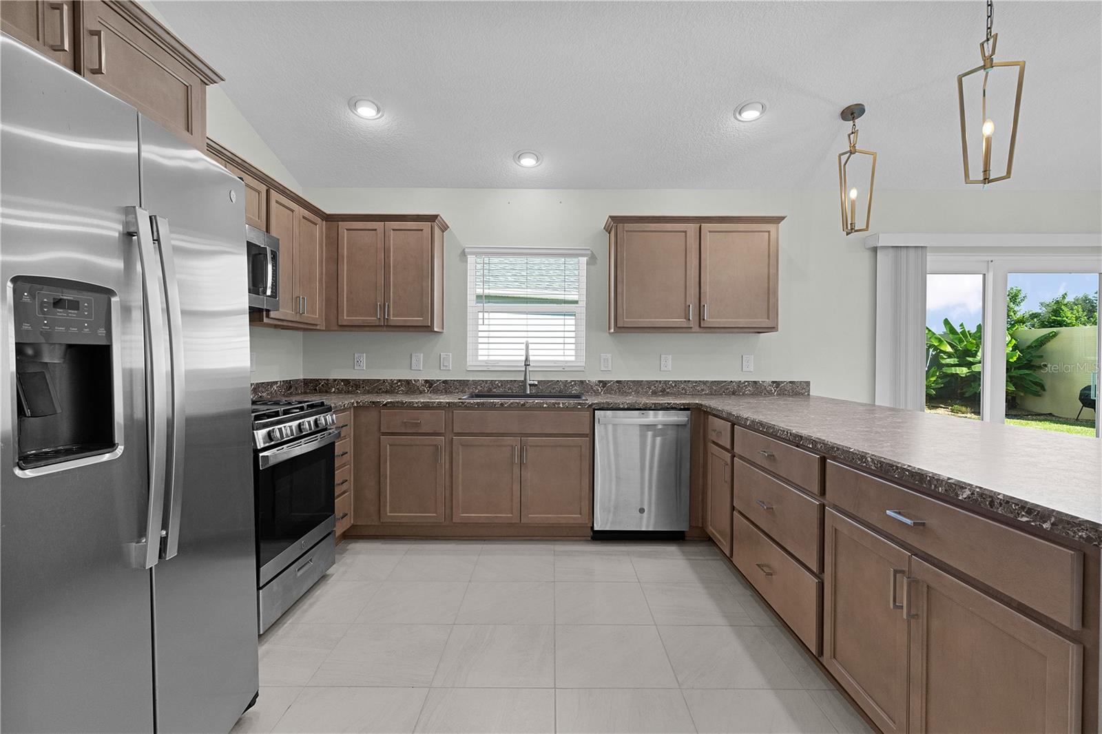 VILLAGES/SOUTHERN OAKS UN #116 - Residential