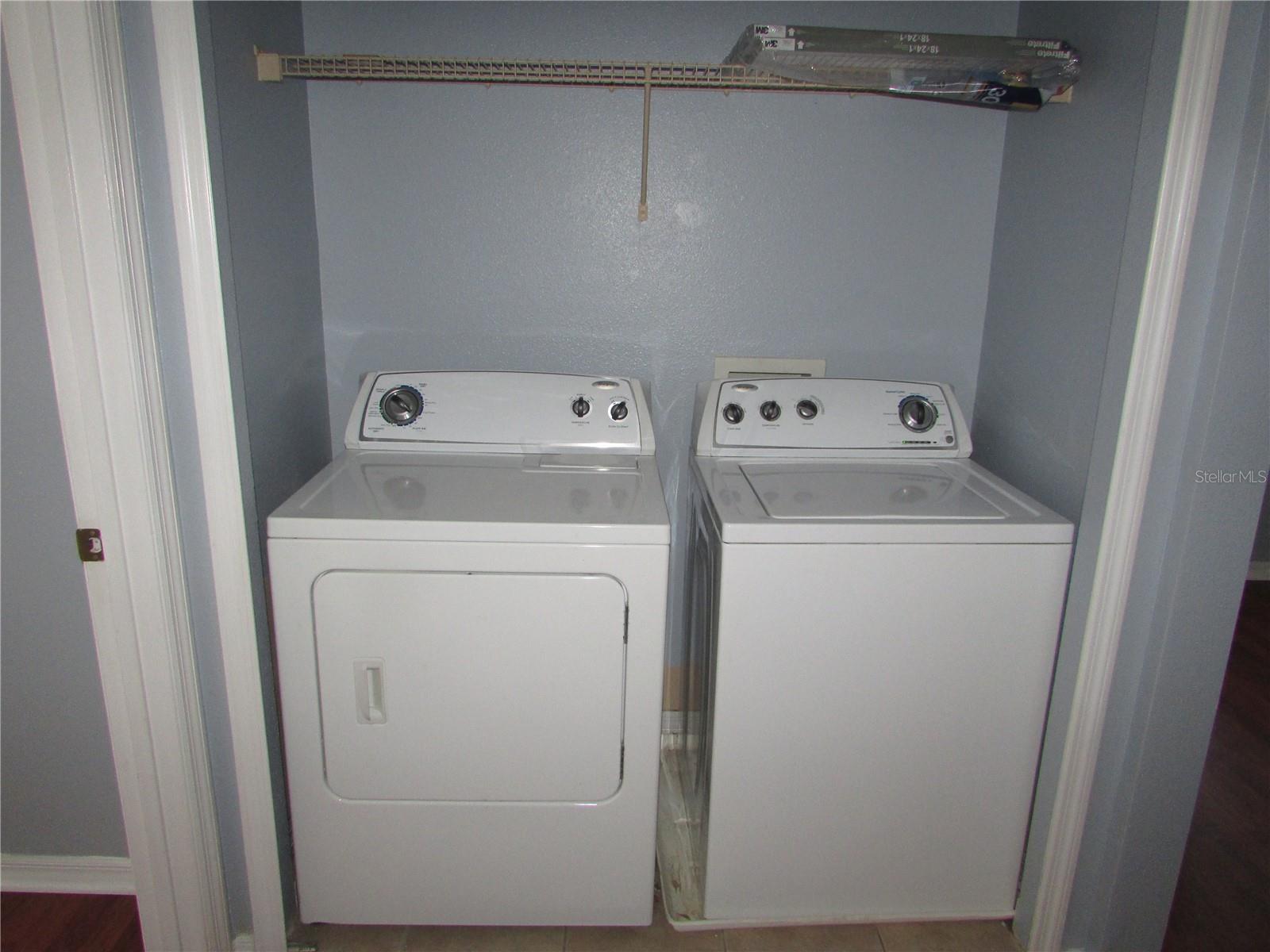 EDGEWATER PLACE - Residential Lease