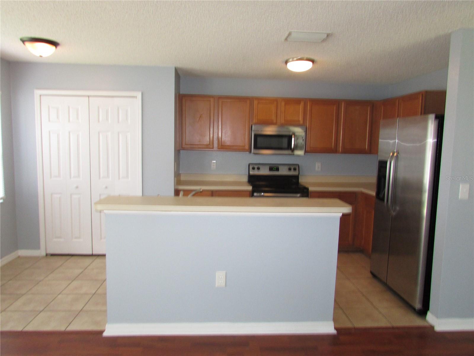 EDGEWATER PLACE - Residential Lease