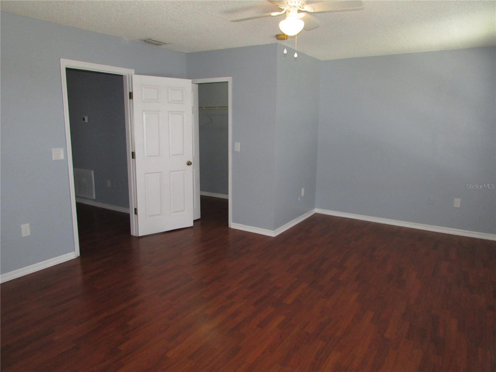 EDGEWATER PLACE - Residential Lease