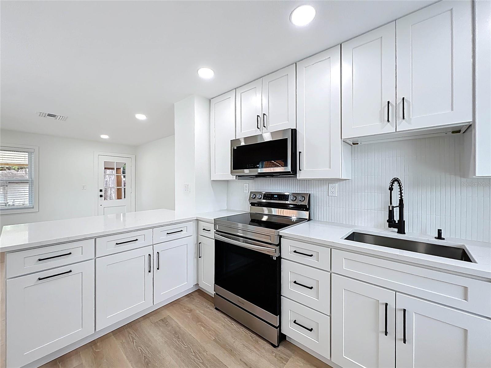 ROCKLEDGE HOMES - Residential