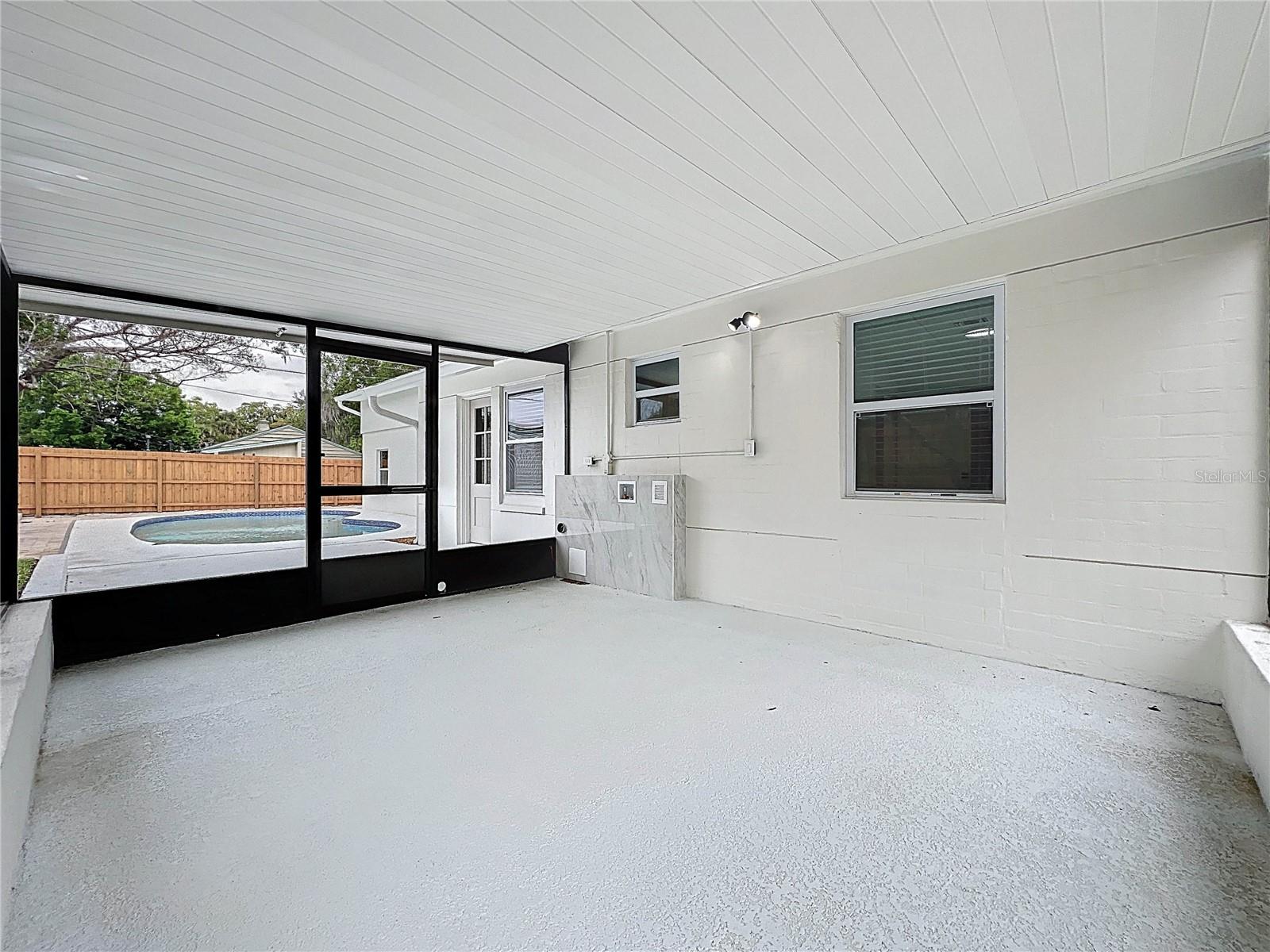 ROCKLEDGE HOMES - Residential