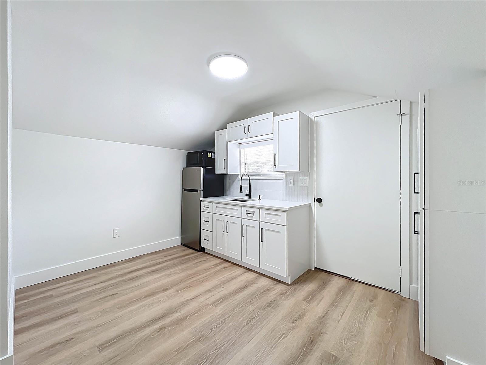 ROCKLEDGE HOMES - Residential