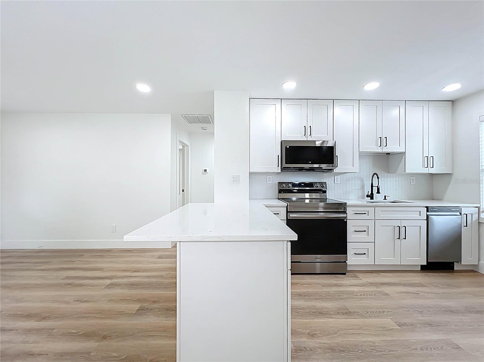 ROCKLEDGE HOMES - Residential