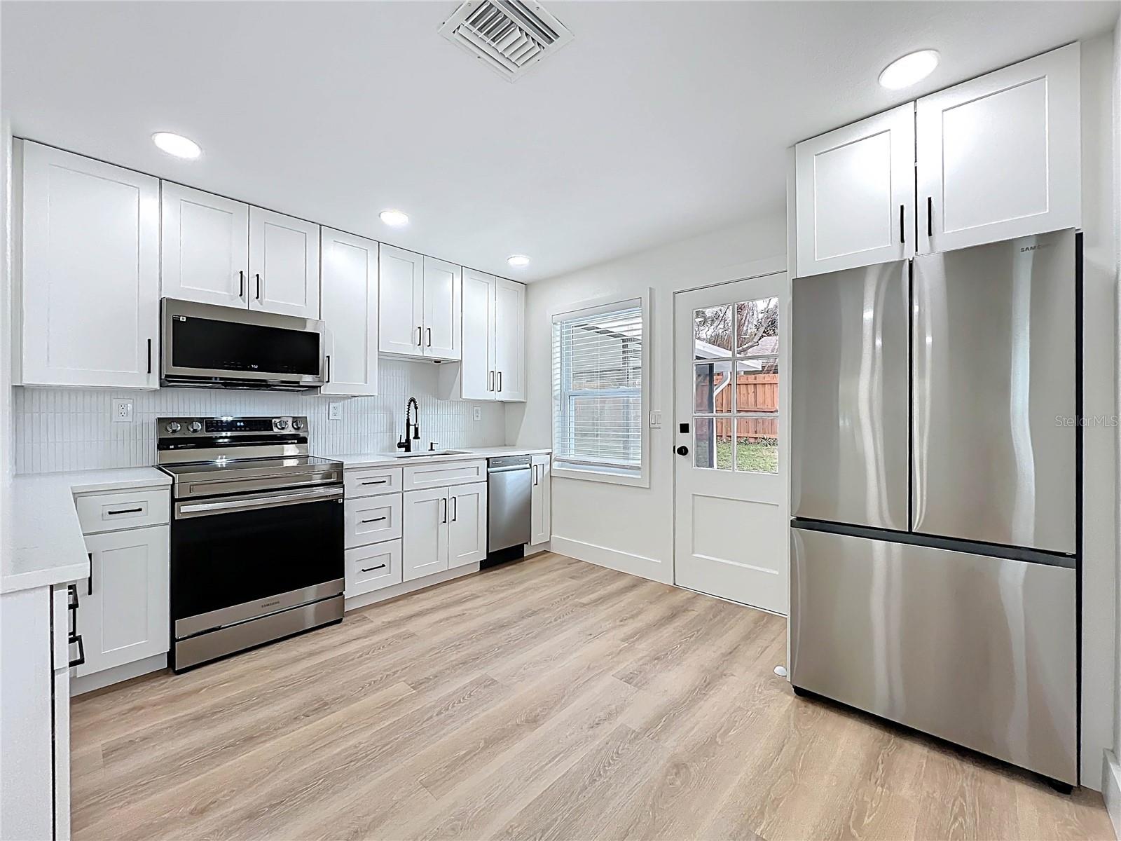 ROCKLEDGE HOMES - Residential