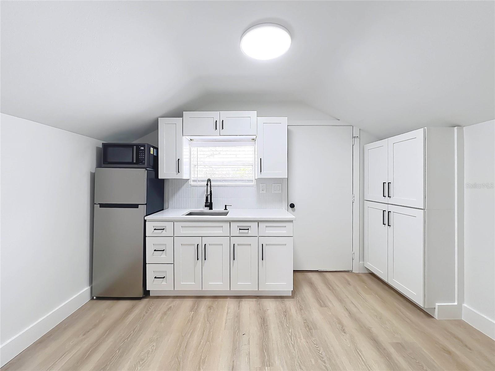ROCKLEDGE HOMES - Residential