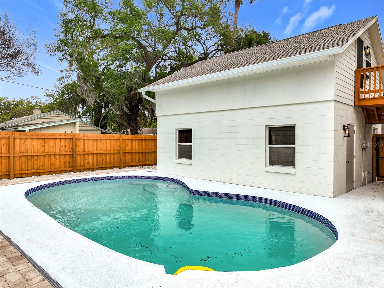 ROCKLEDGE HOMES - Residential