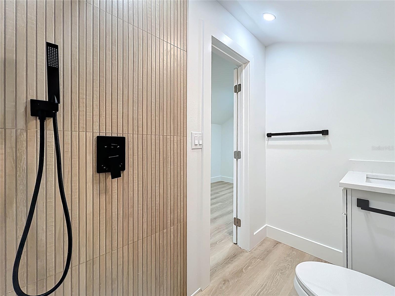ROCKLEDGE HOMES - Residential