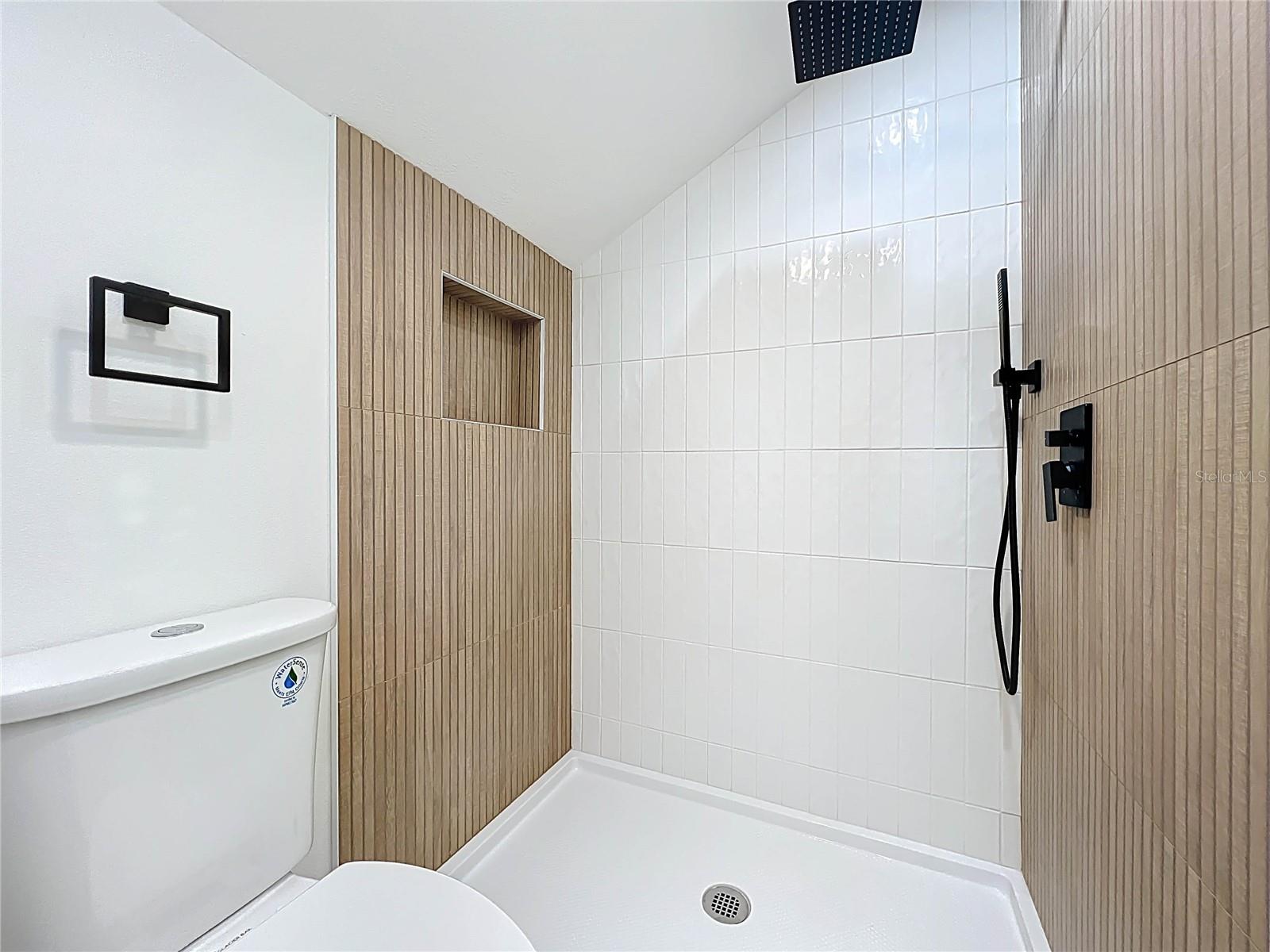 ROCKLEDGE HOMES - Residential