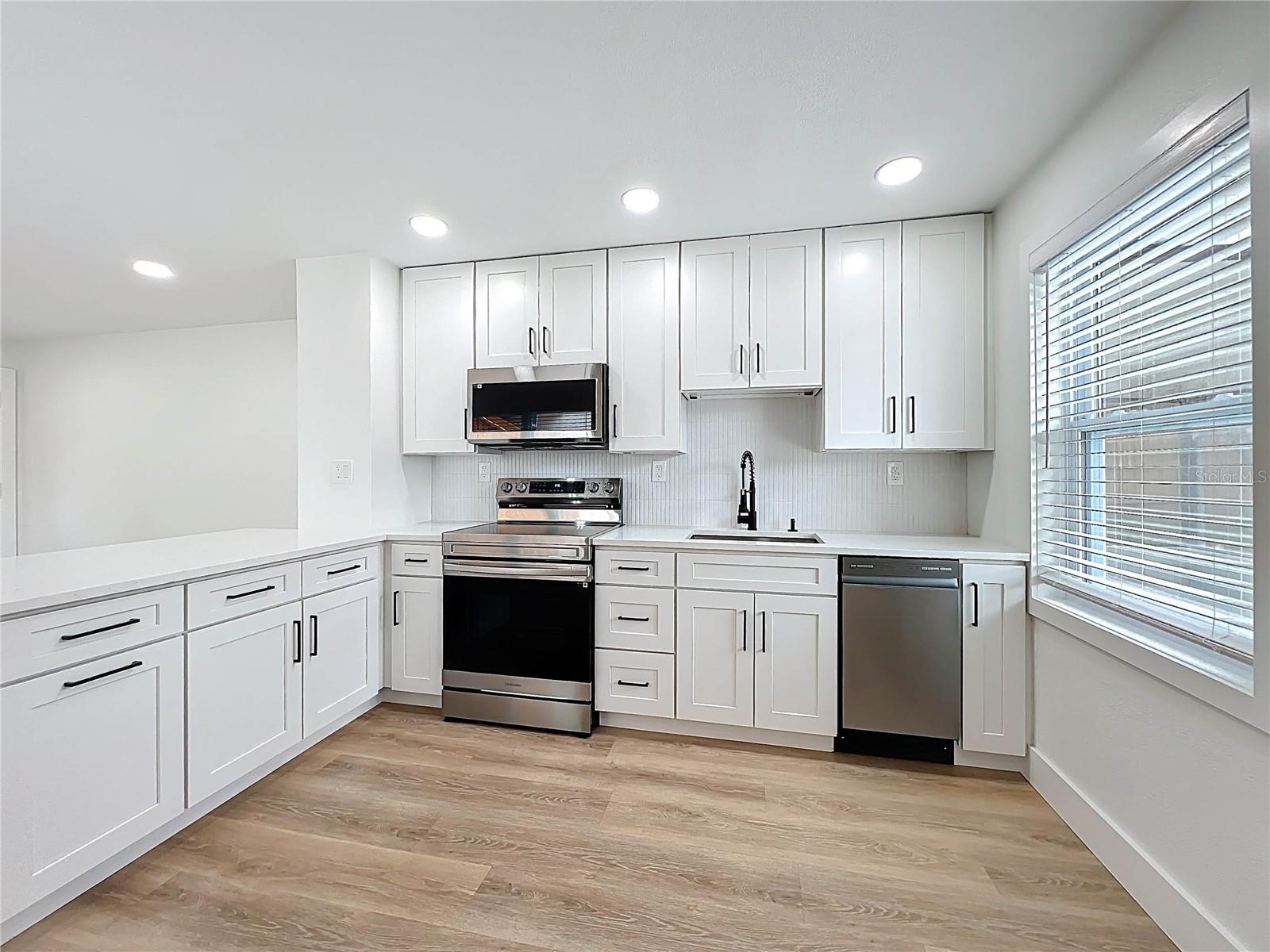 ROCKLEDGE HOMES - Residential