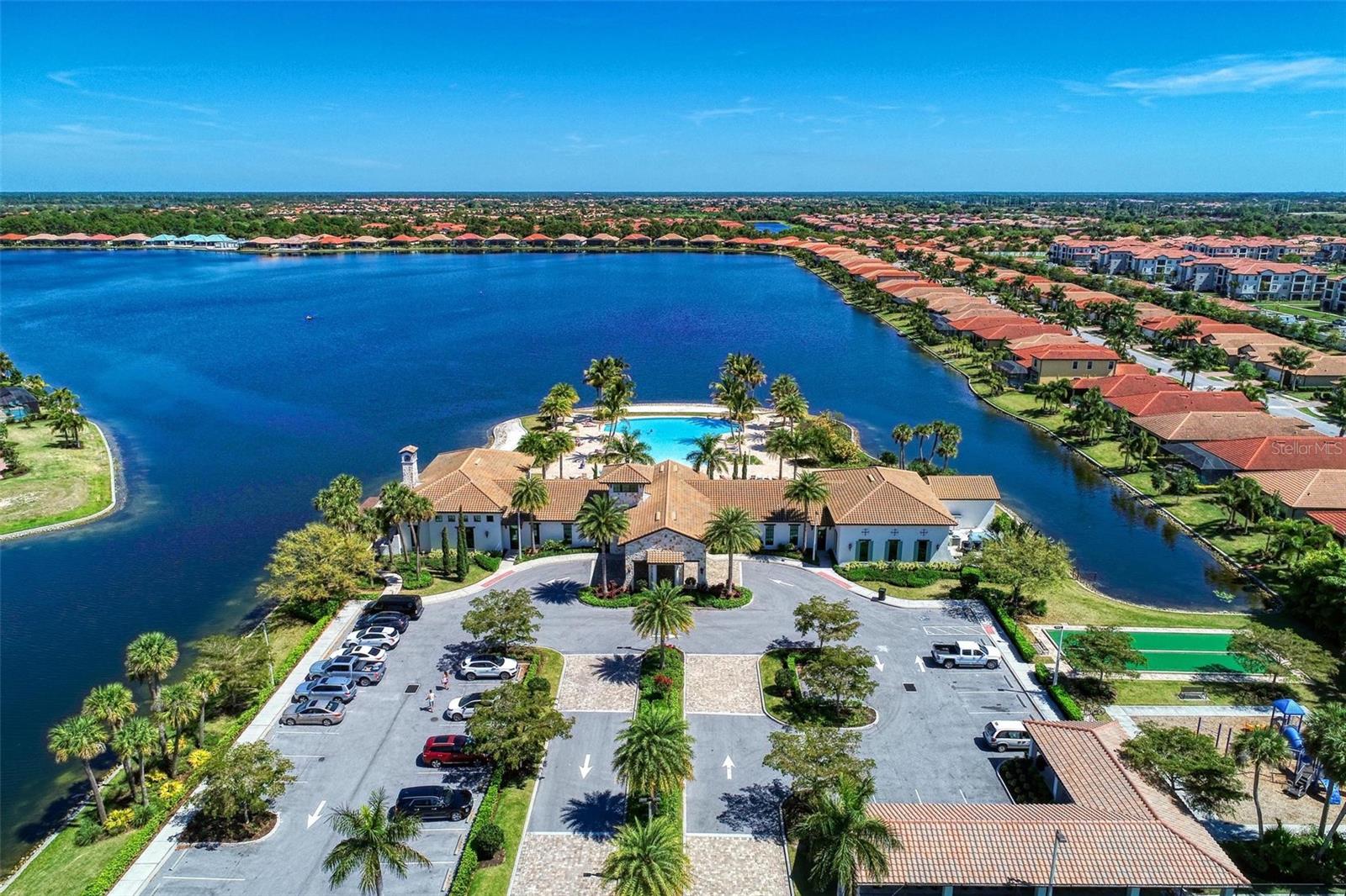 TOSCANA ISLES UN 1 - Residential