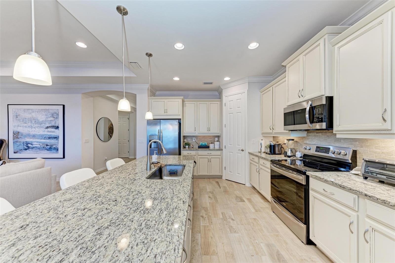 TOSCANA ISLES UN 1 - Residential