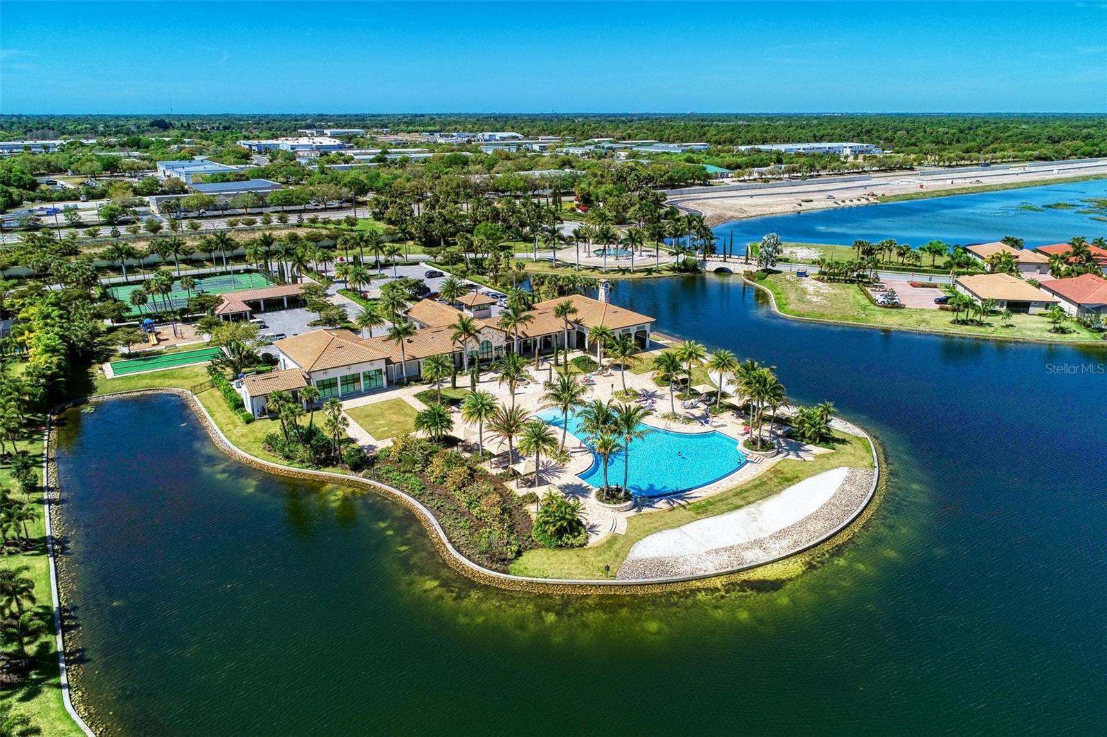 TOSCANA ISLES UN 1 - Residential