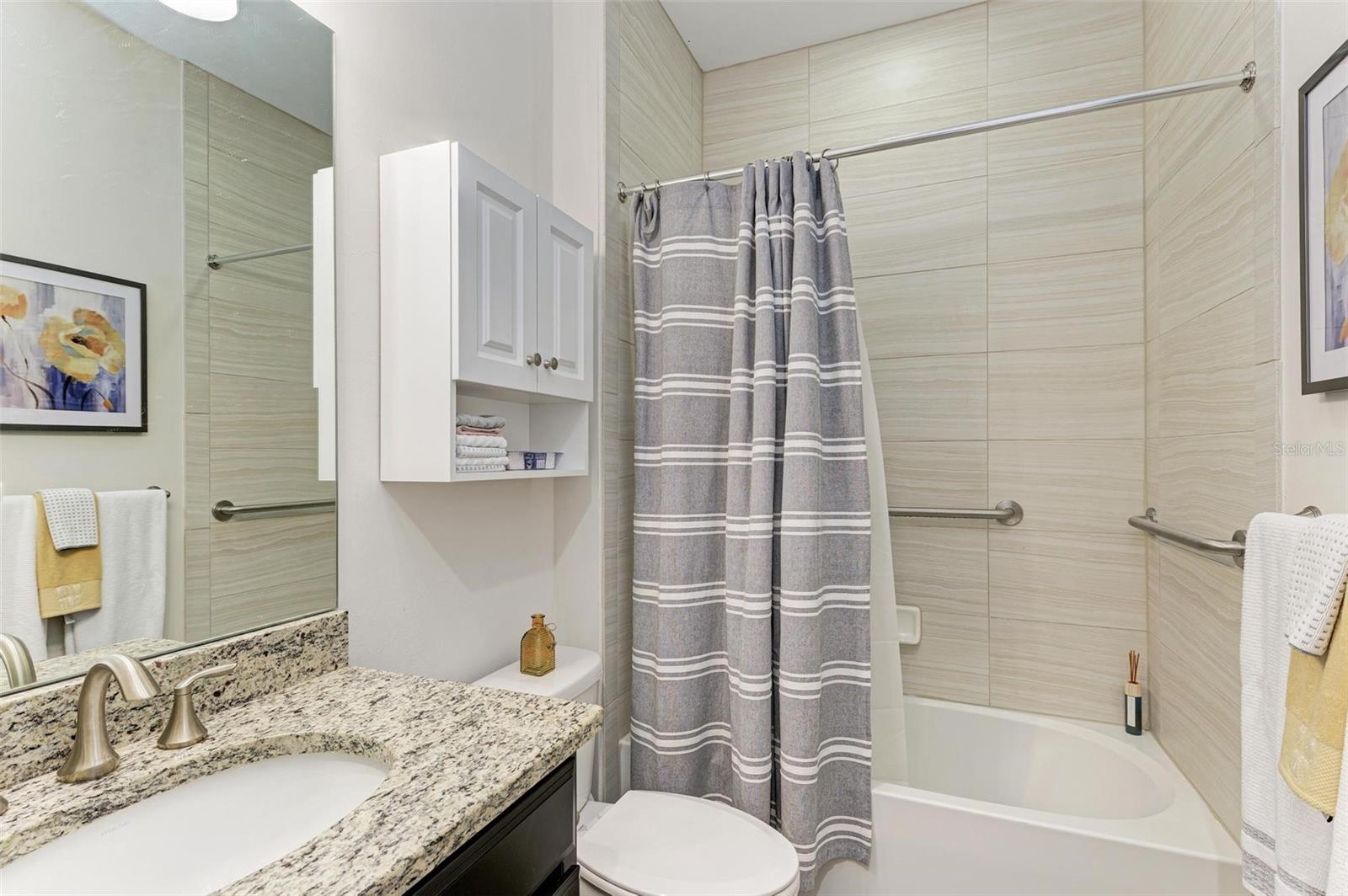 TOSCANA ISLES UN 1 - Residential