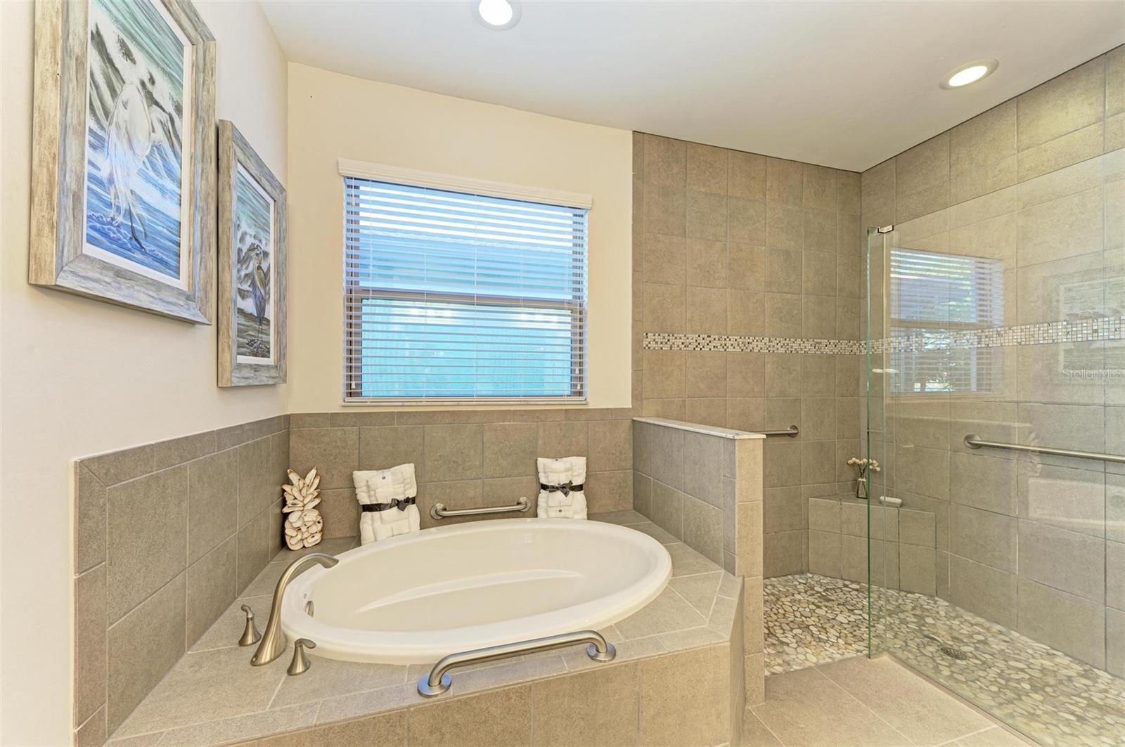 TOSCANA ISLES UN 1 - Residential