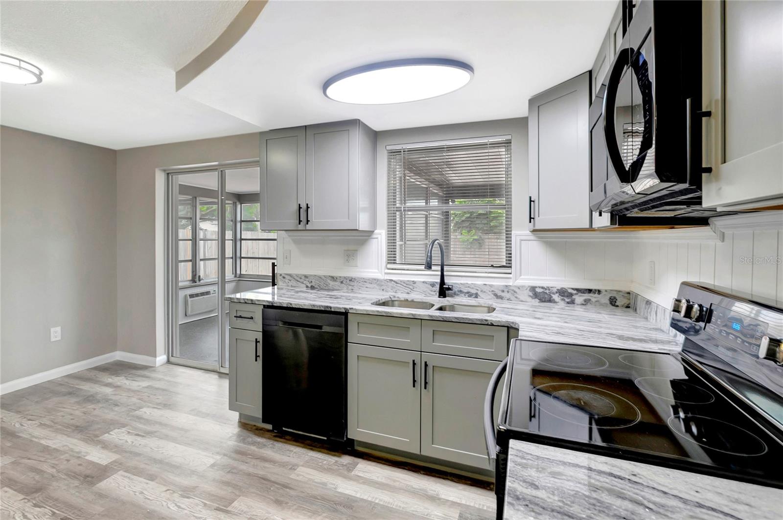BUENA VISTA MELODY MANOR ADD - Residential
