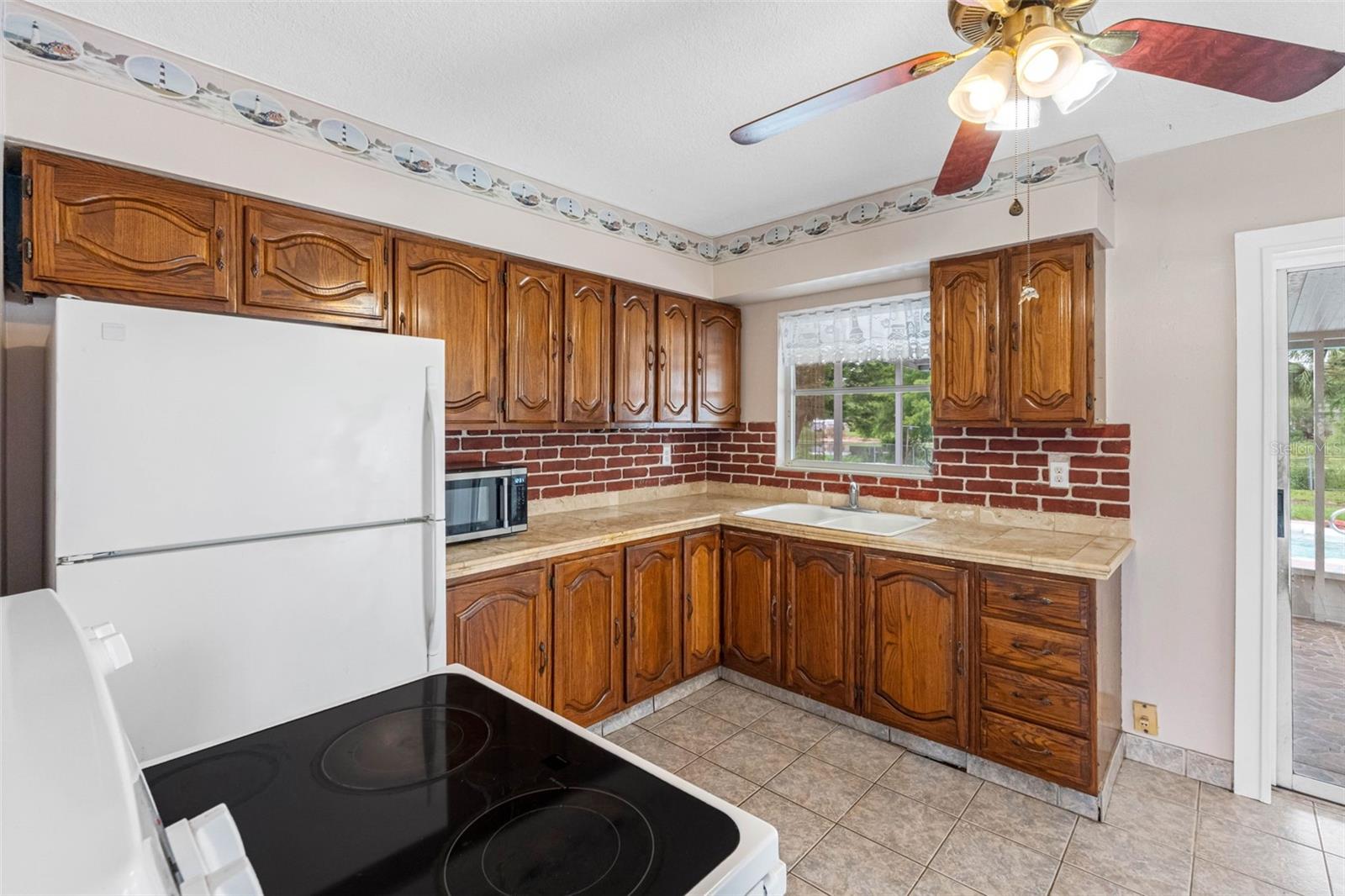 VIRGINIA GROVES ESTATES - Residential