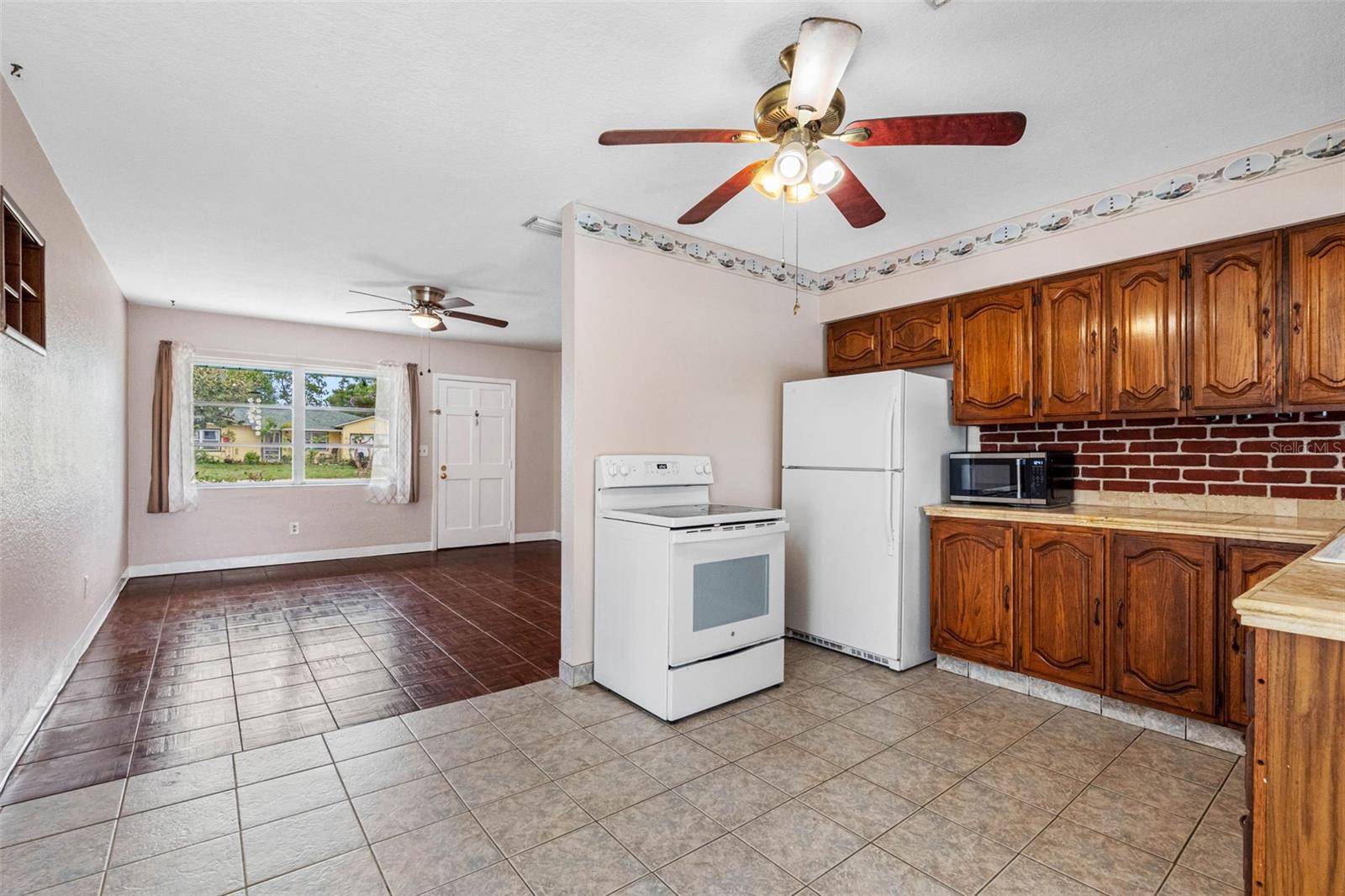 VIRGINIA GROVES ESTATES - Residential
