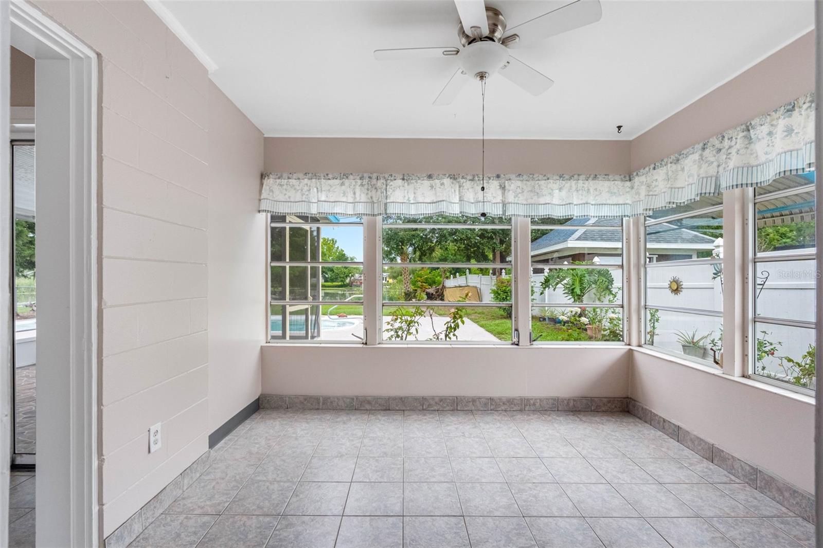 VIRGINIA GROVES ESTATES - Residential