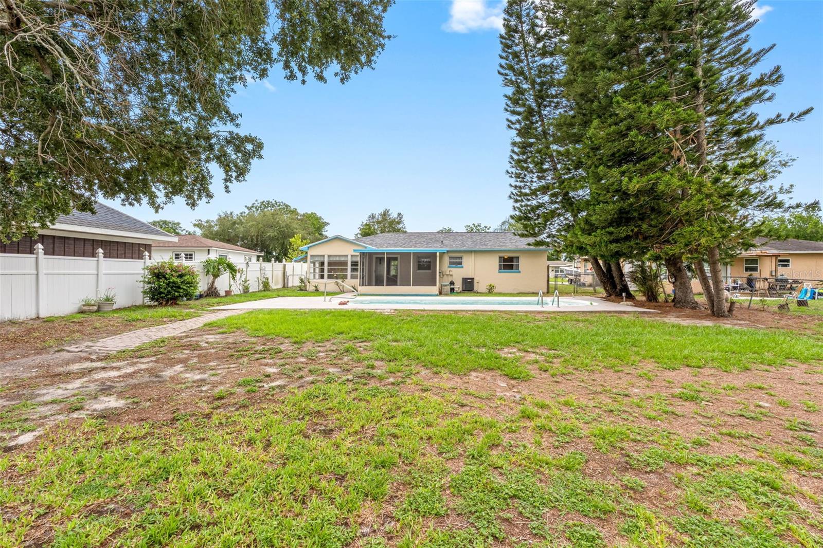 VIRGINIA GROVES ESTATES - Residential
