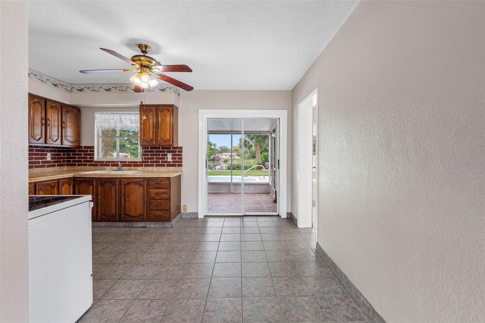 VIRGINIA GROVES ESTATES - Residential