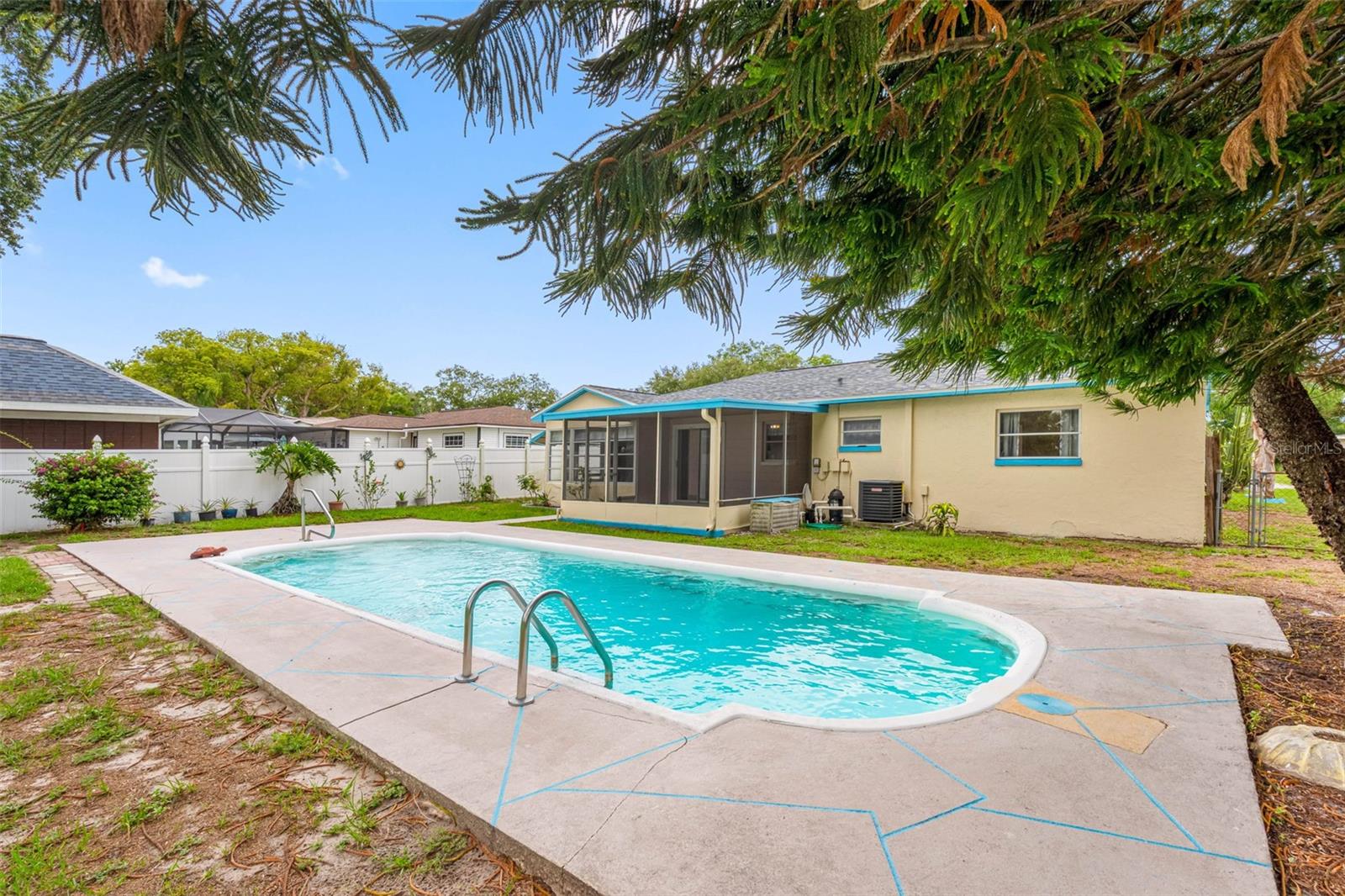 VIRGINIA GROVES ESTATES - Residential