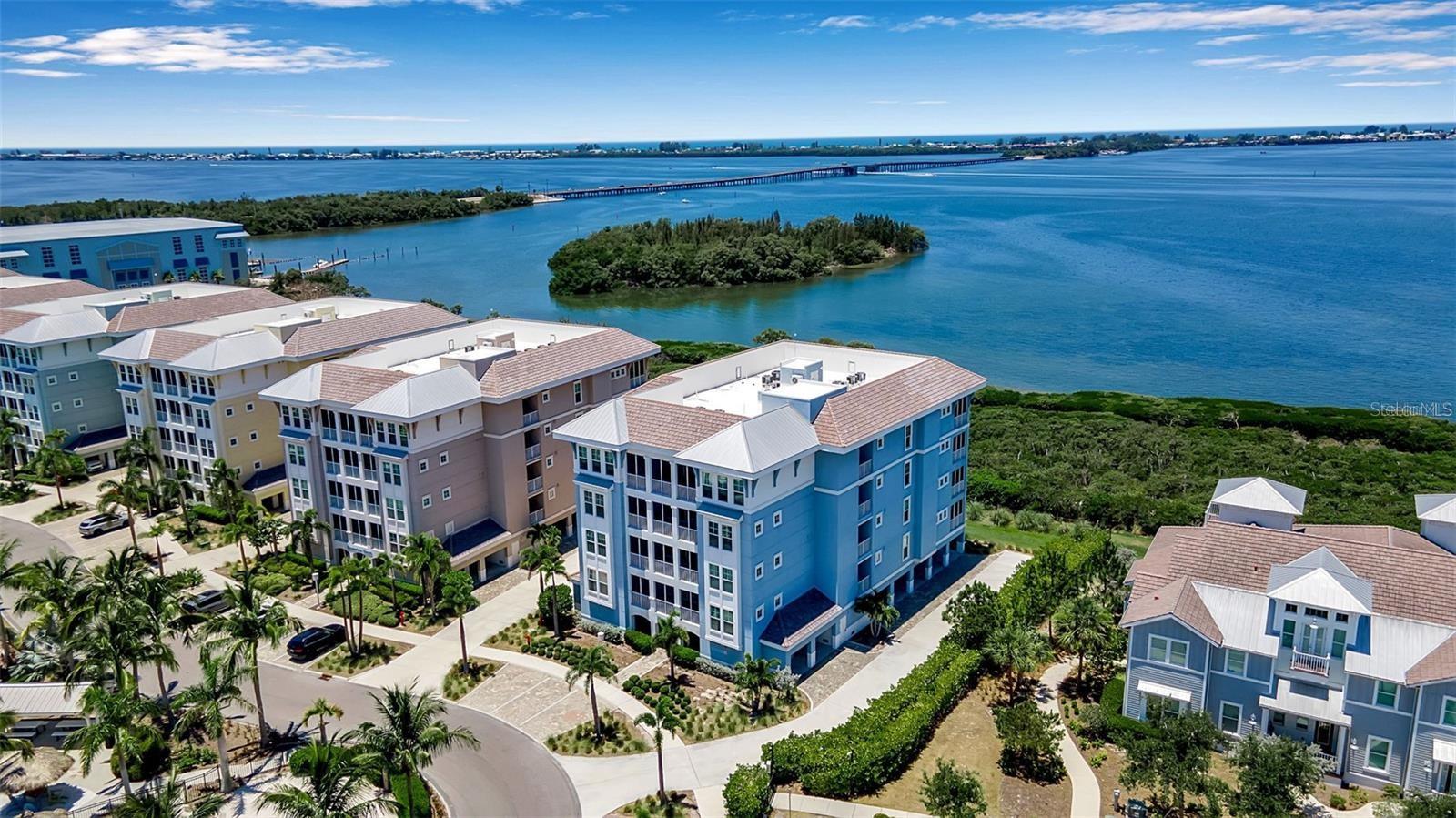MARINA WALK ON HARBOUR ISLE - Residential