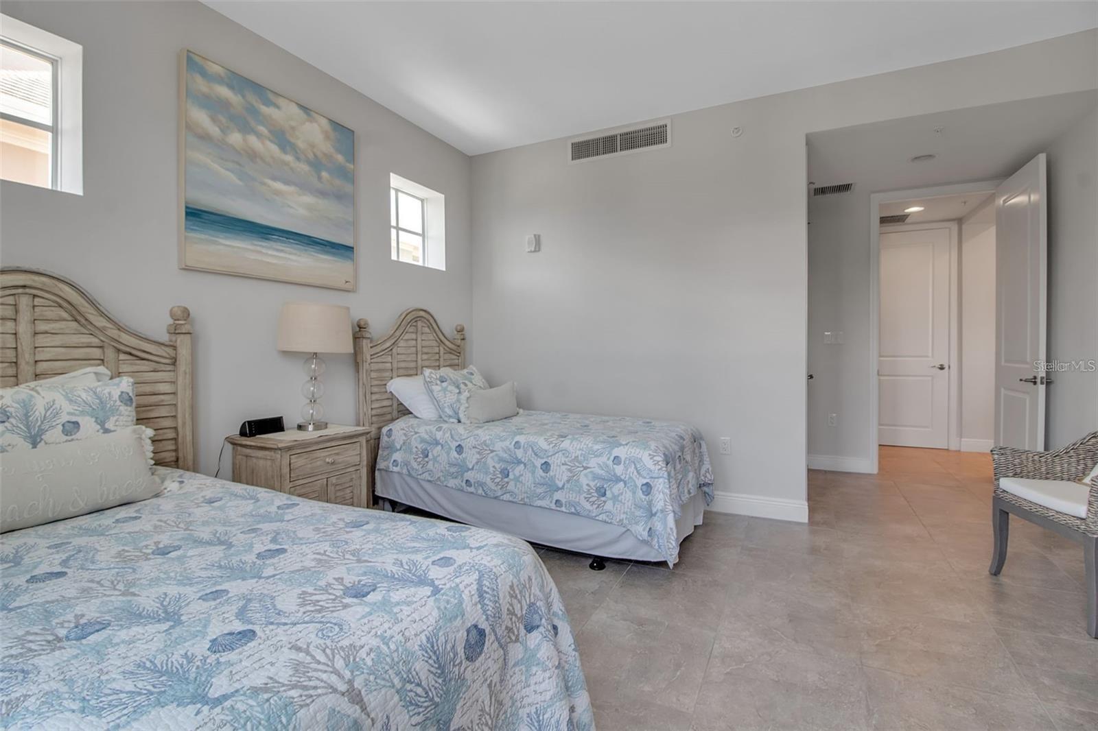 MARINA WALK ON HARBOUR ISLE - Residential