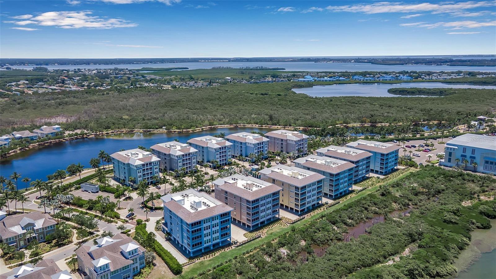 MARINA WALK ON HARBOUR ISLE - Residential