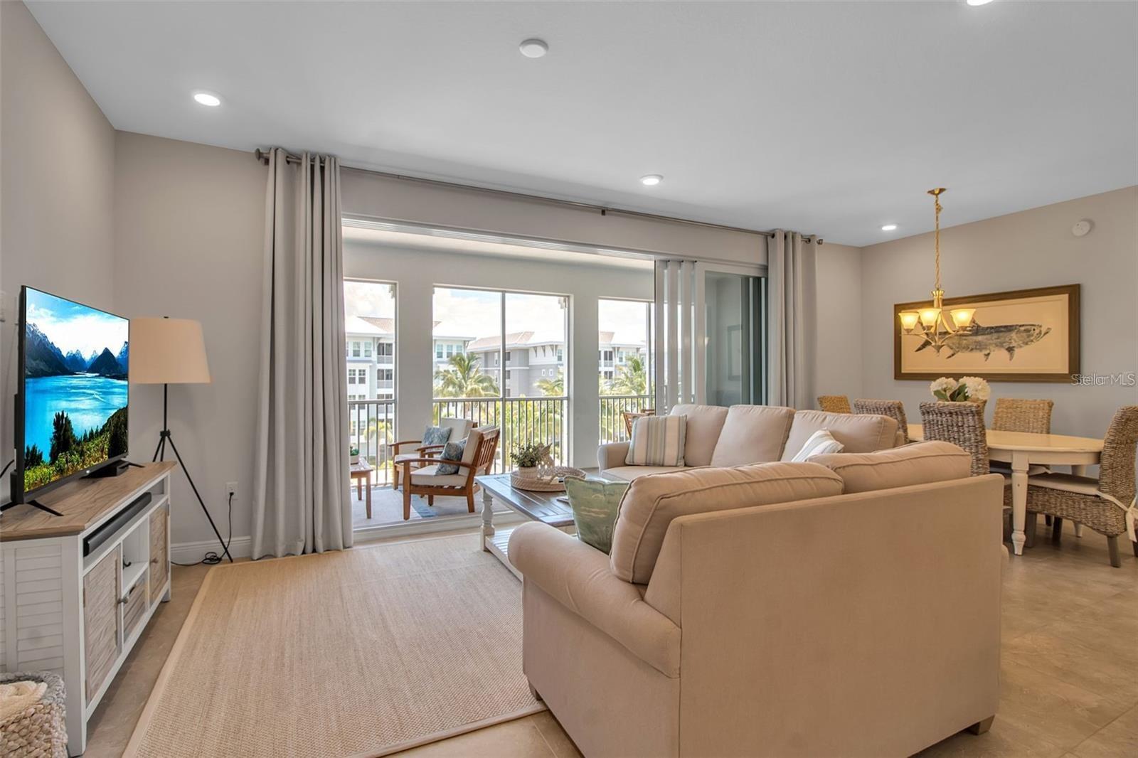 MARINA WALK ON HARBOUR ISLE - Residential
