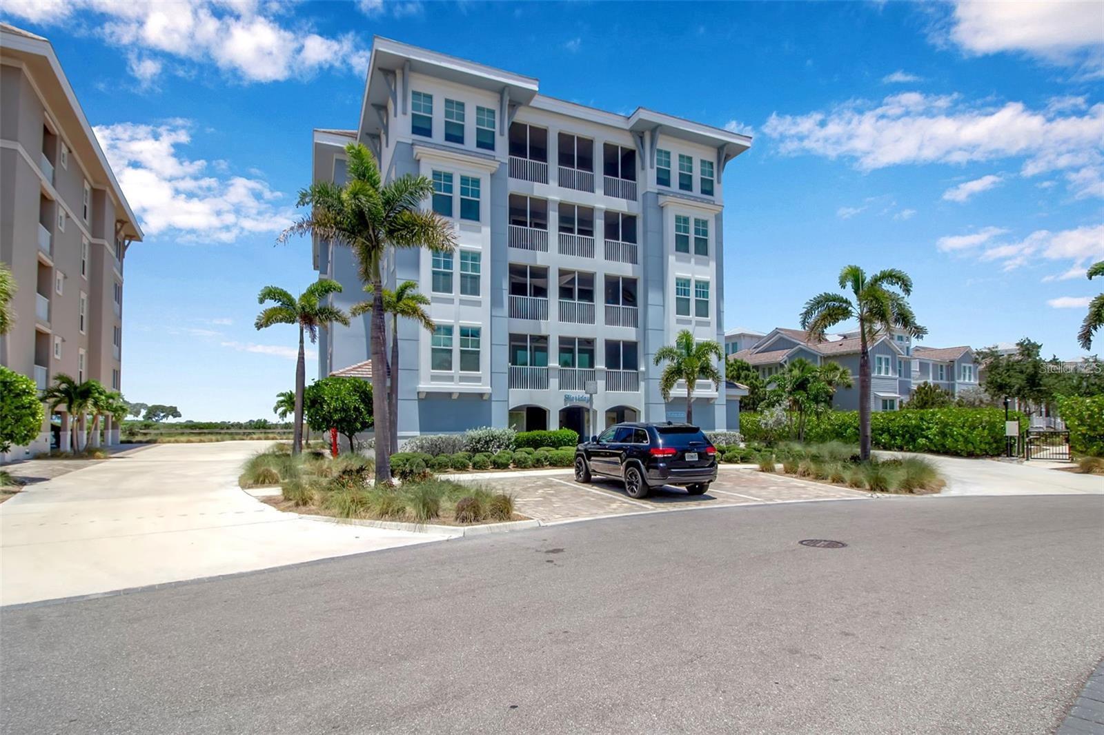 MARINA WALK ON HARBOUR ISLE - Residential