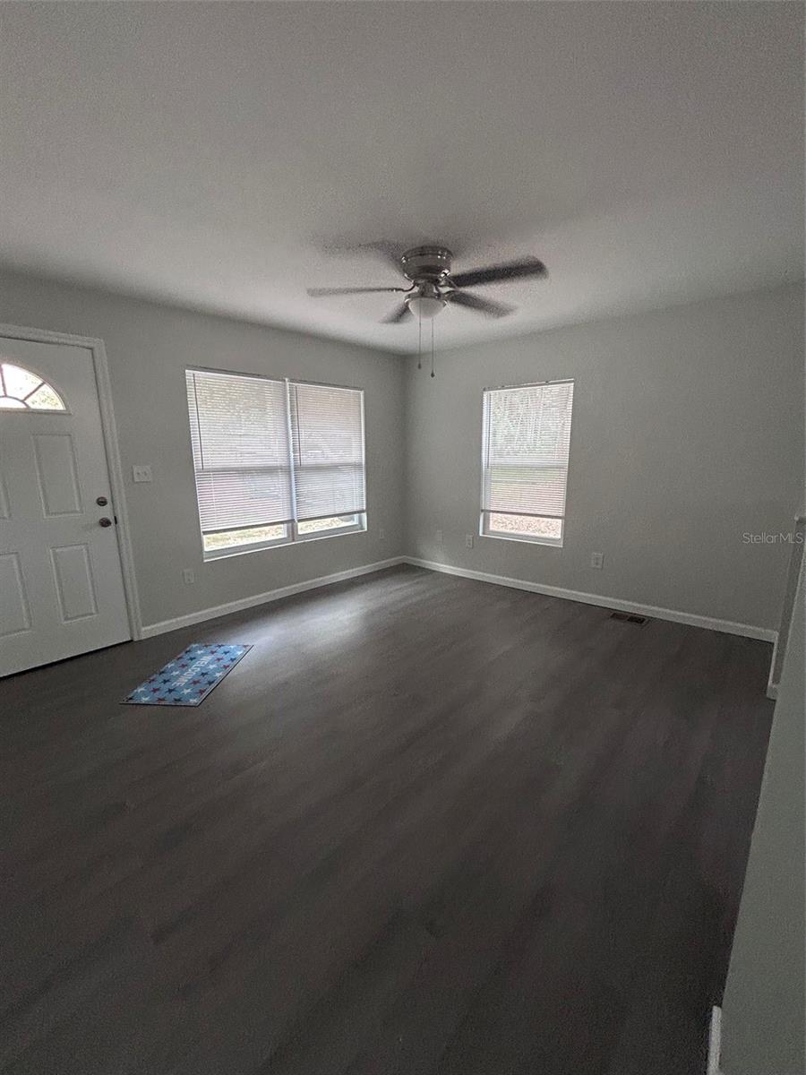 OAKRIDGE - Residential