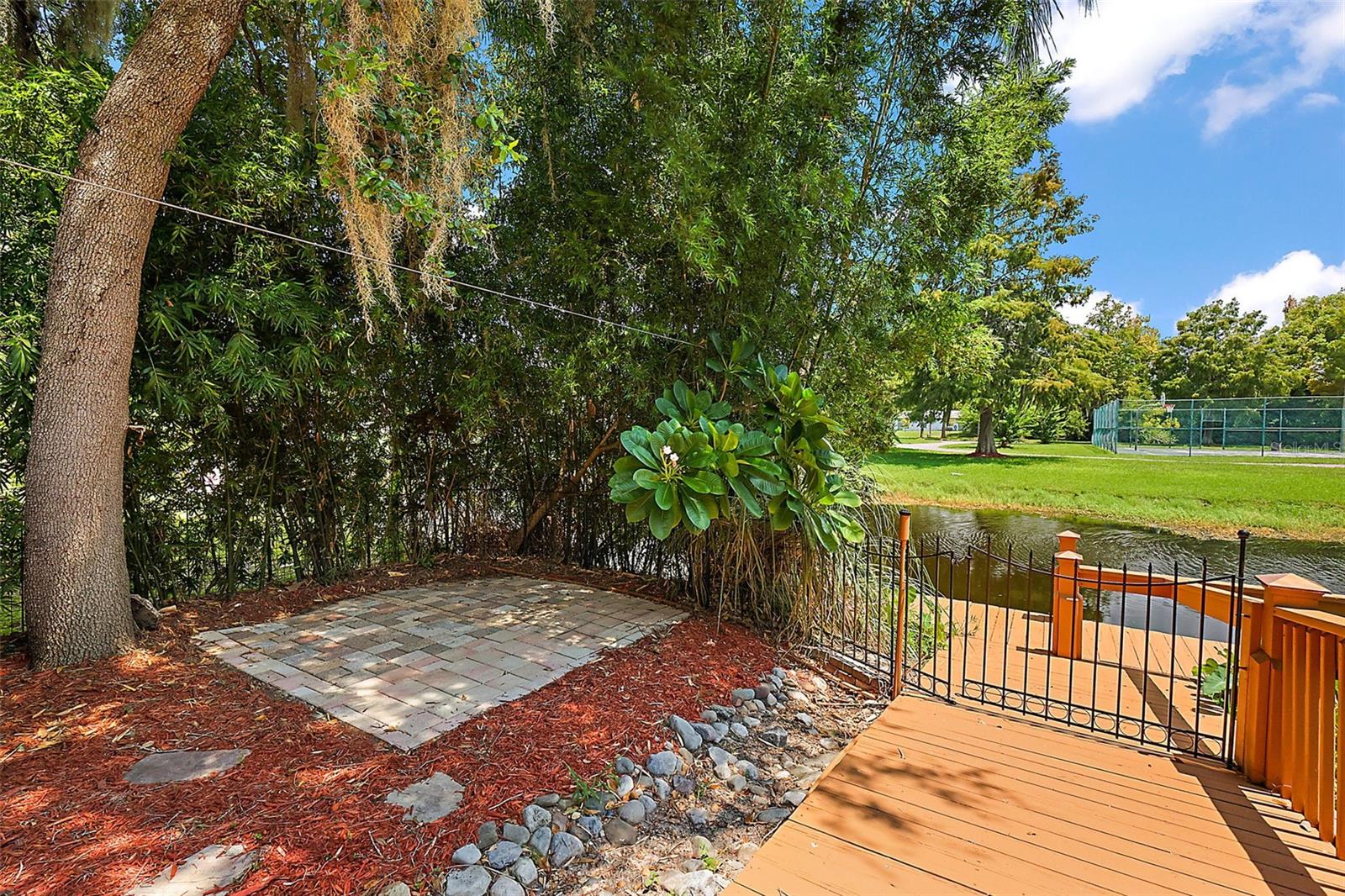 EUSTIS LAKEVIEW PARK - Residential