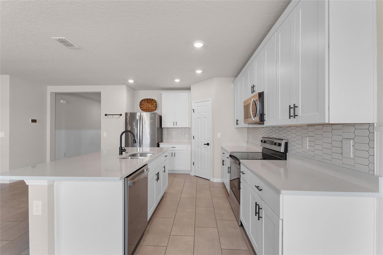 VILLAMAR PH 2 - Residential