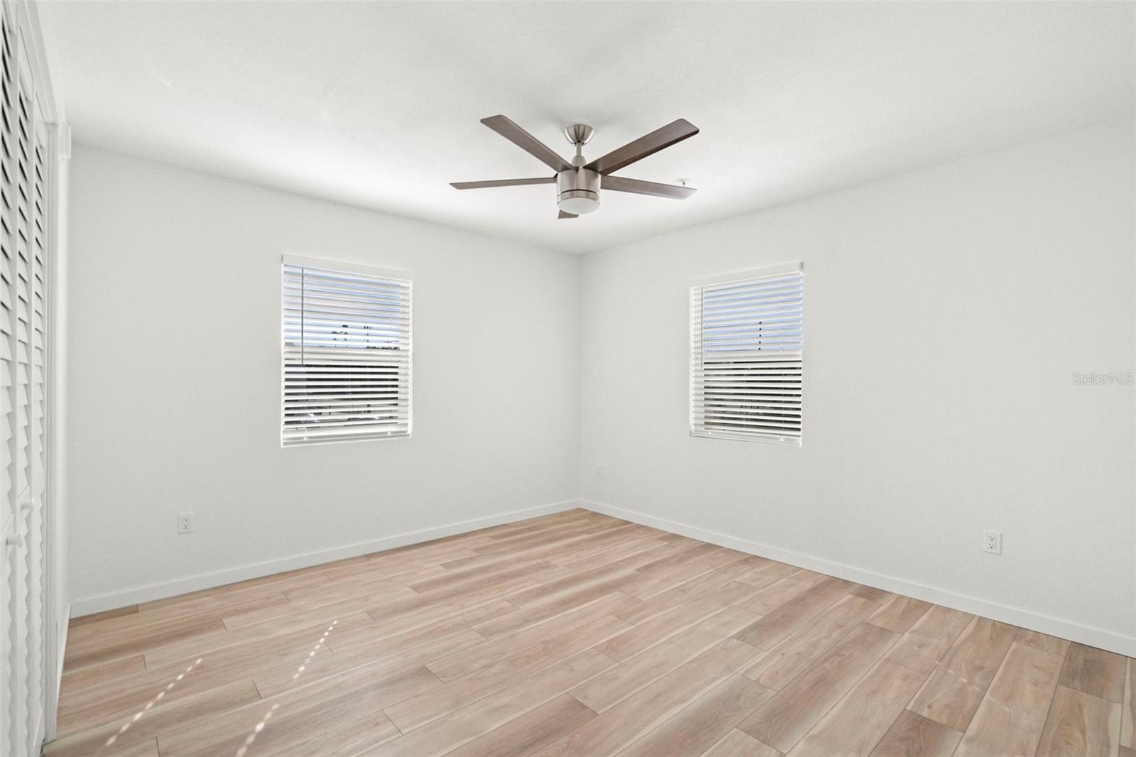 SUMMIT PARK - Residential Income
