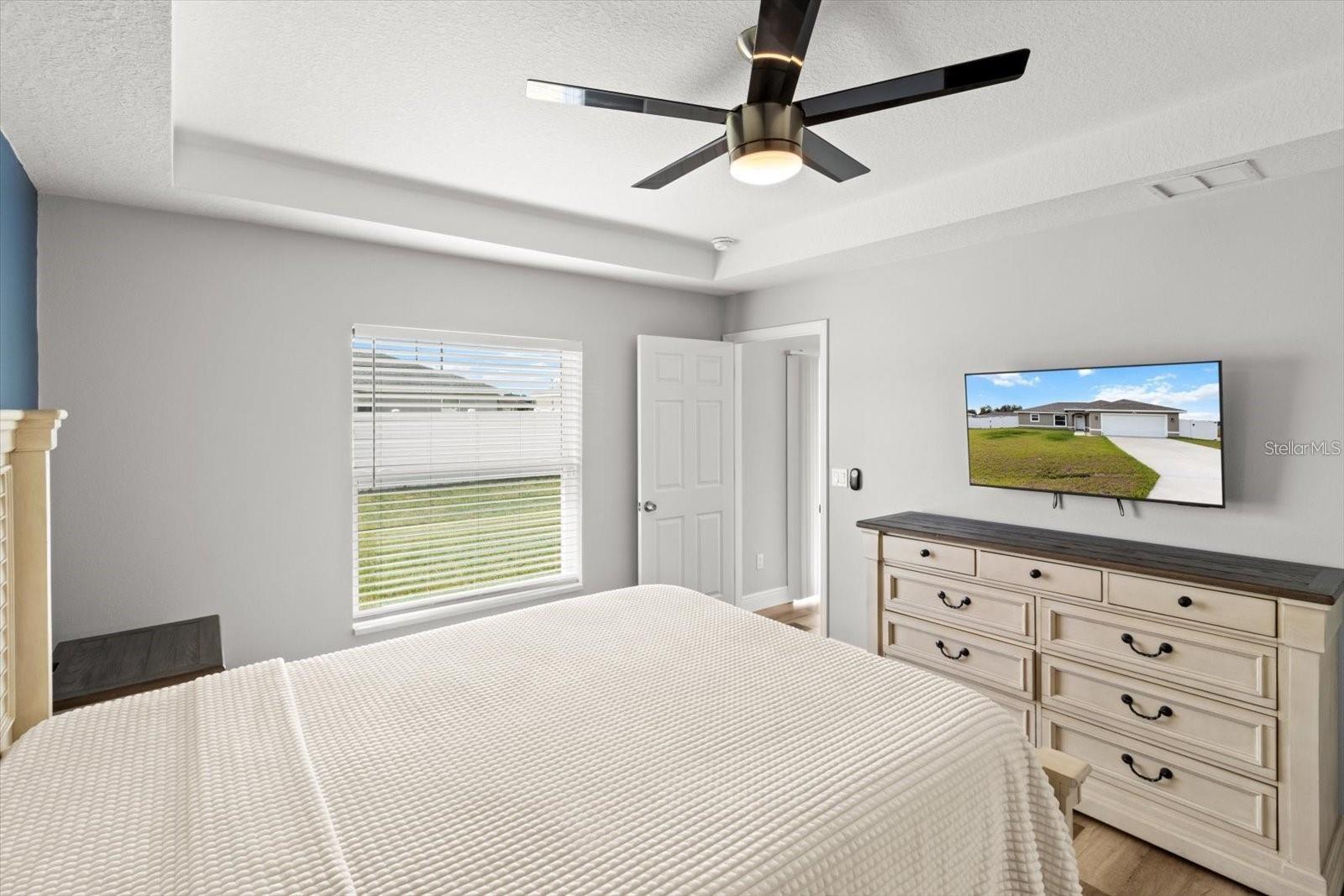 SILVER SPRINGS SHORES - Residential