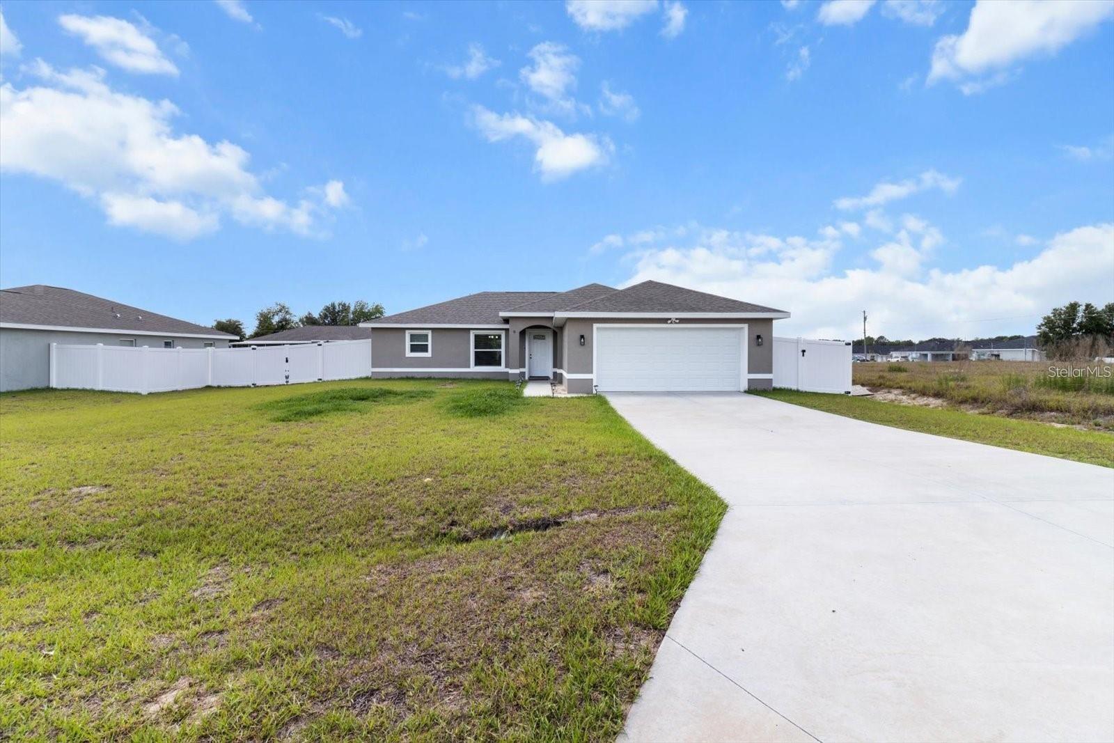 SILVER SPRINGS SHORES - Residential