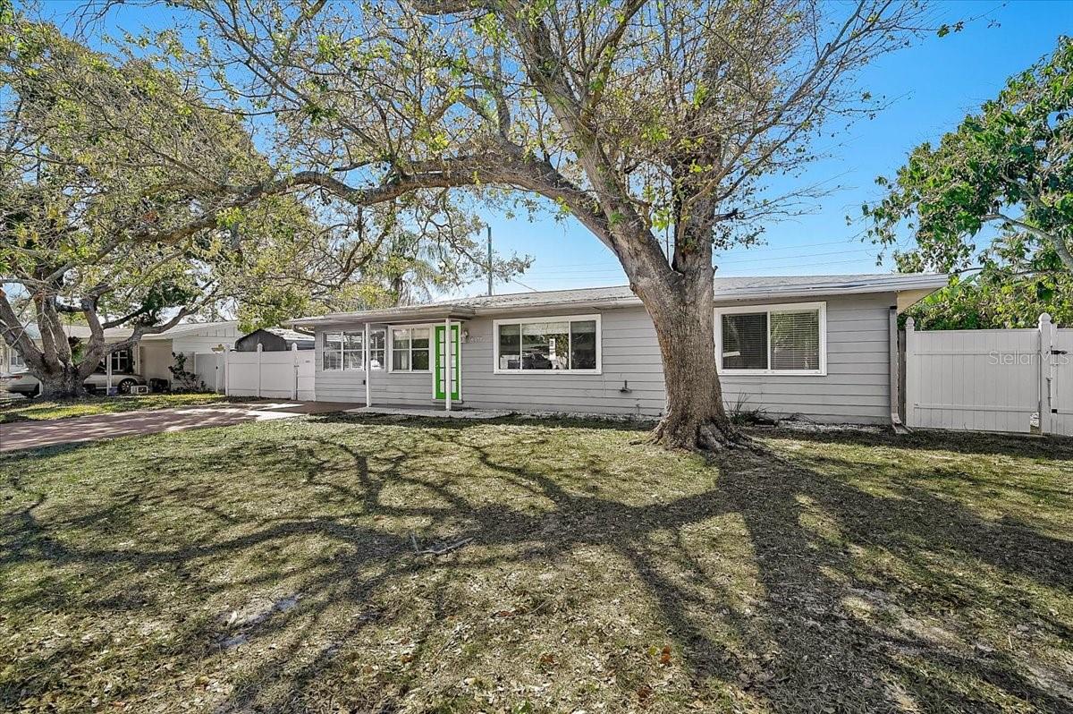 PATRICIA MANOR - Residential Lease