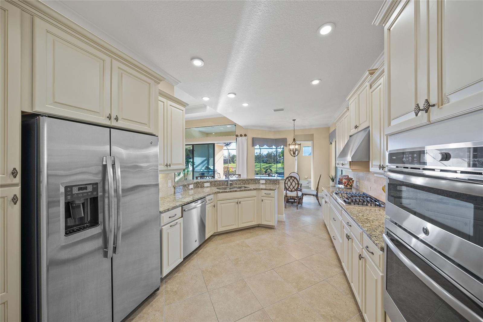 COUNTRY CLUB EAST AT LAKEWD RNCH QQ1 2C - Residential