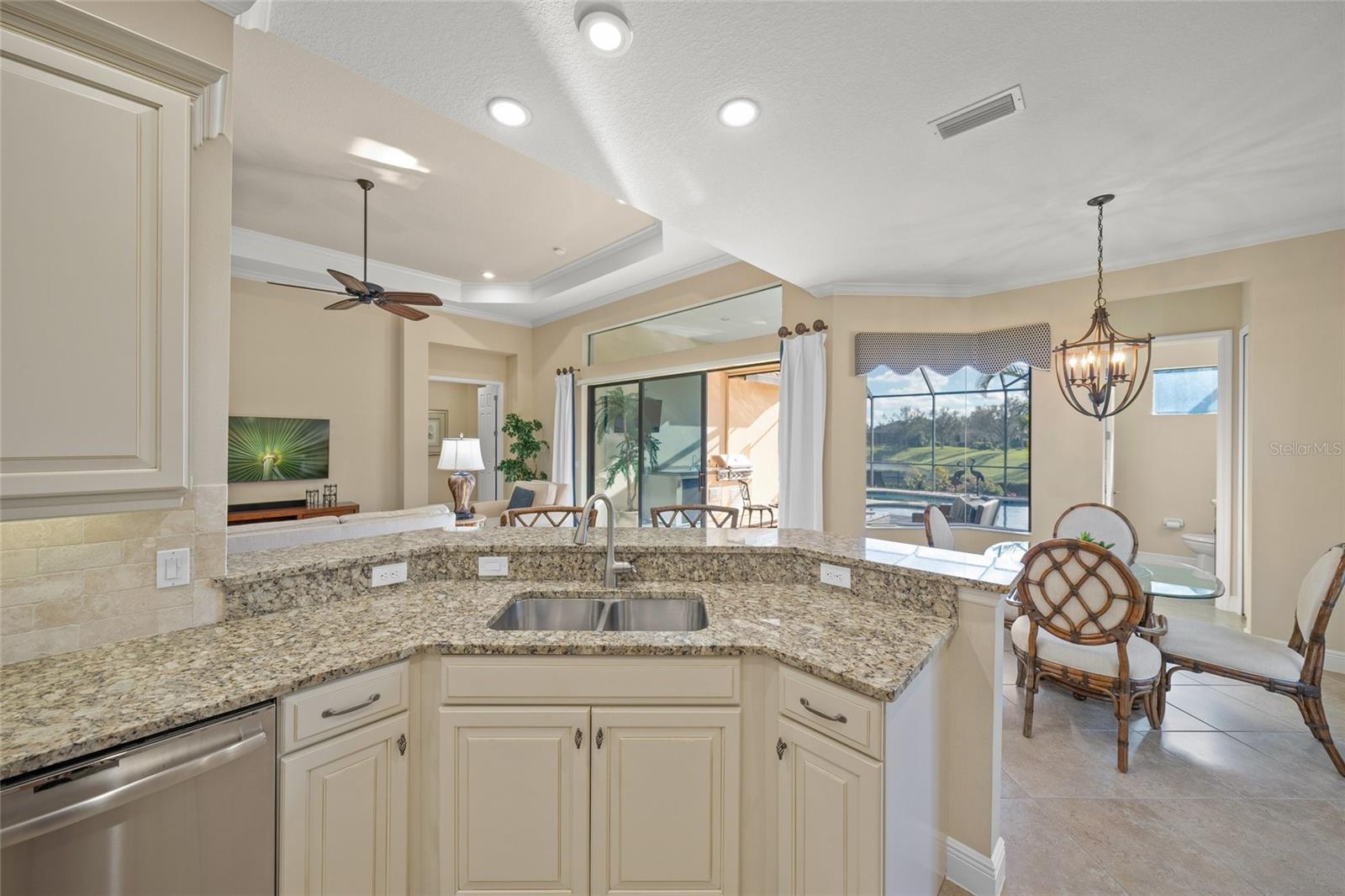 COUNTRY CLUB EAST AT LAKEWD RNCH QQ1 2C - Residential