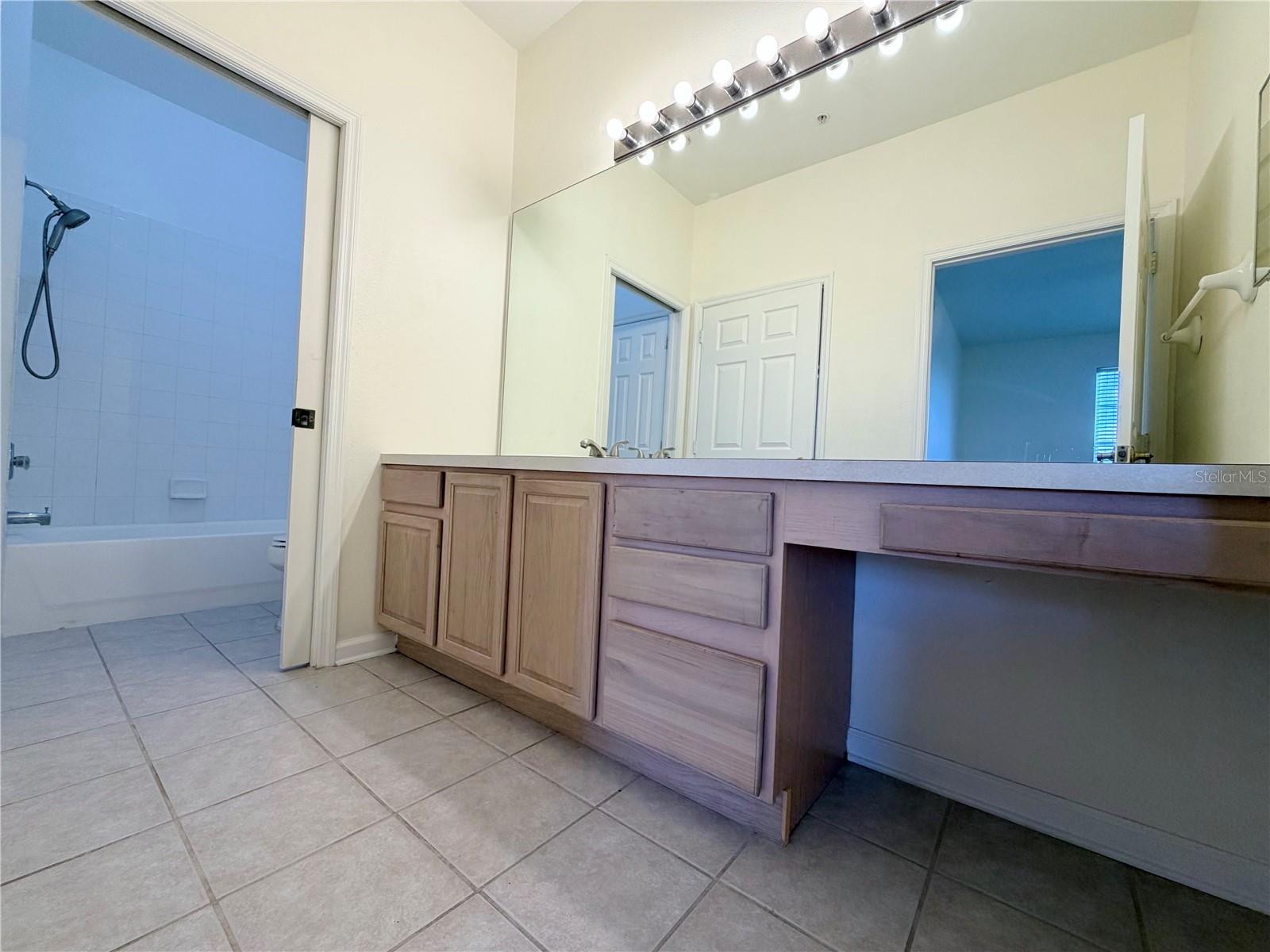 GOLFVIEW AT HUNTERS CREEK PH 01 - Residential