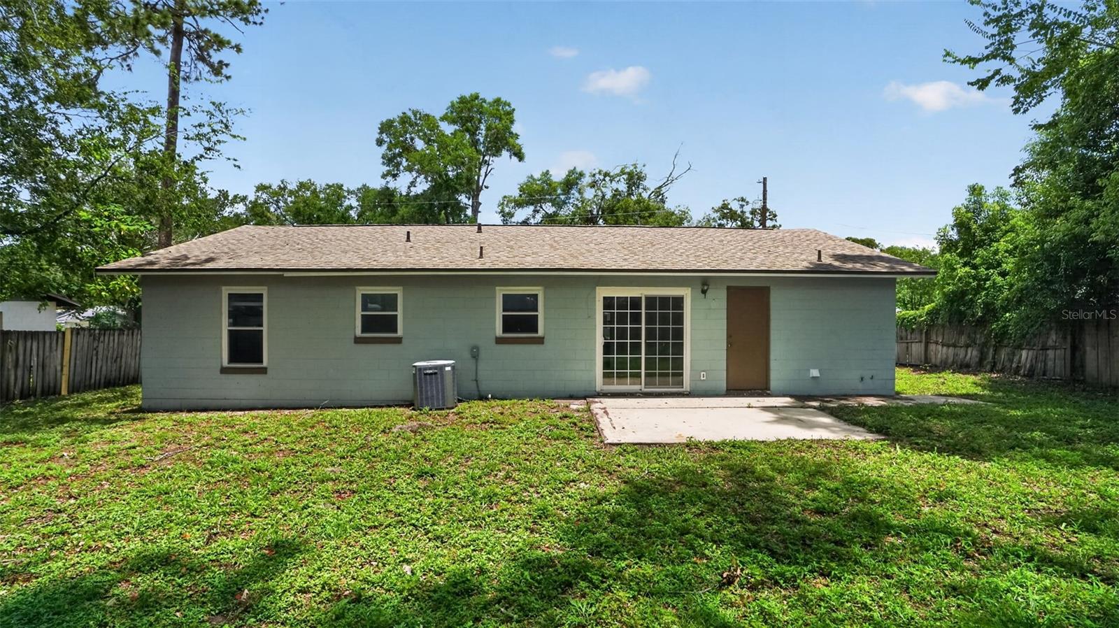 SUNVIEW MANOR - Residential