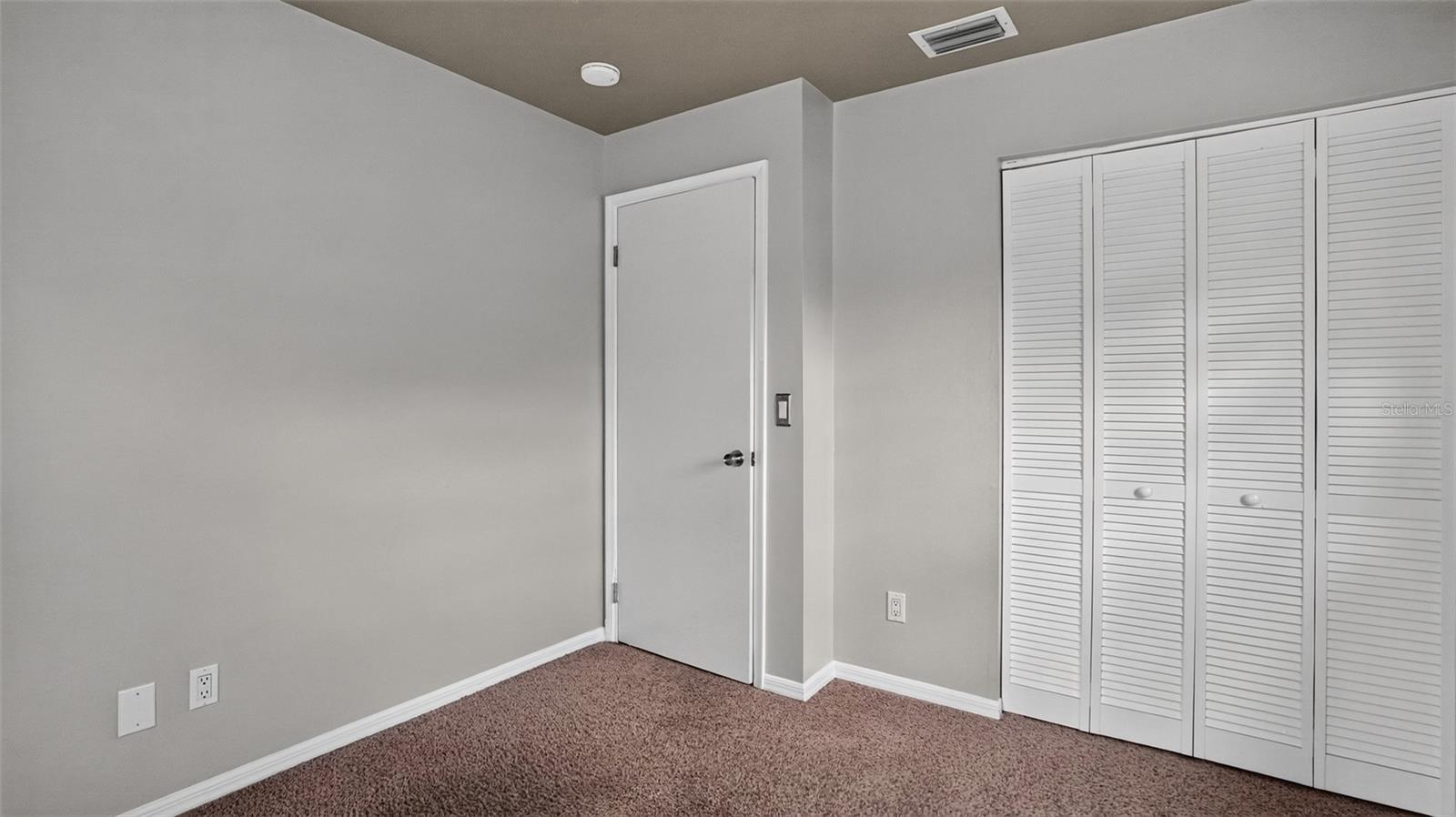SUNVIEW MANOR - Residential