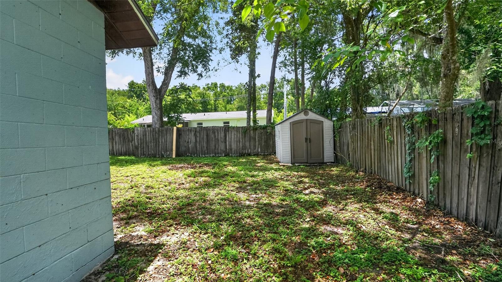 SUNVIEW MANOR - Residential