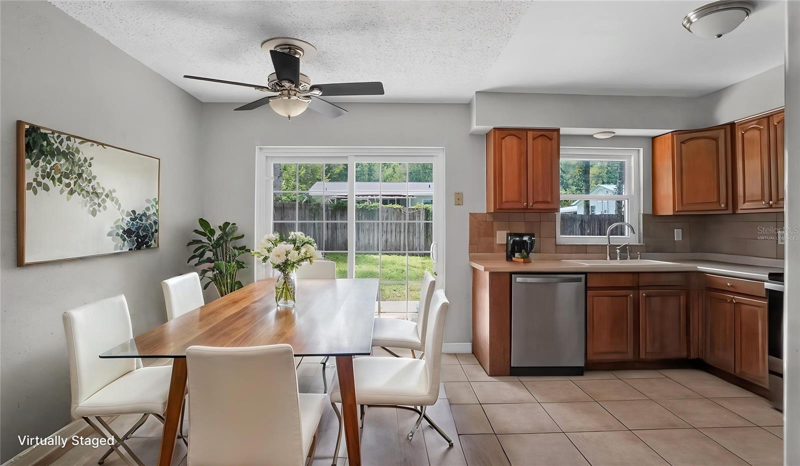 SUNVIEW MANOR - Residential