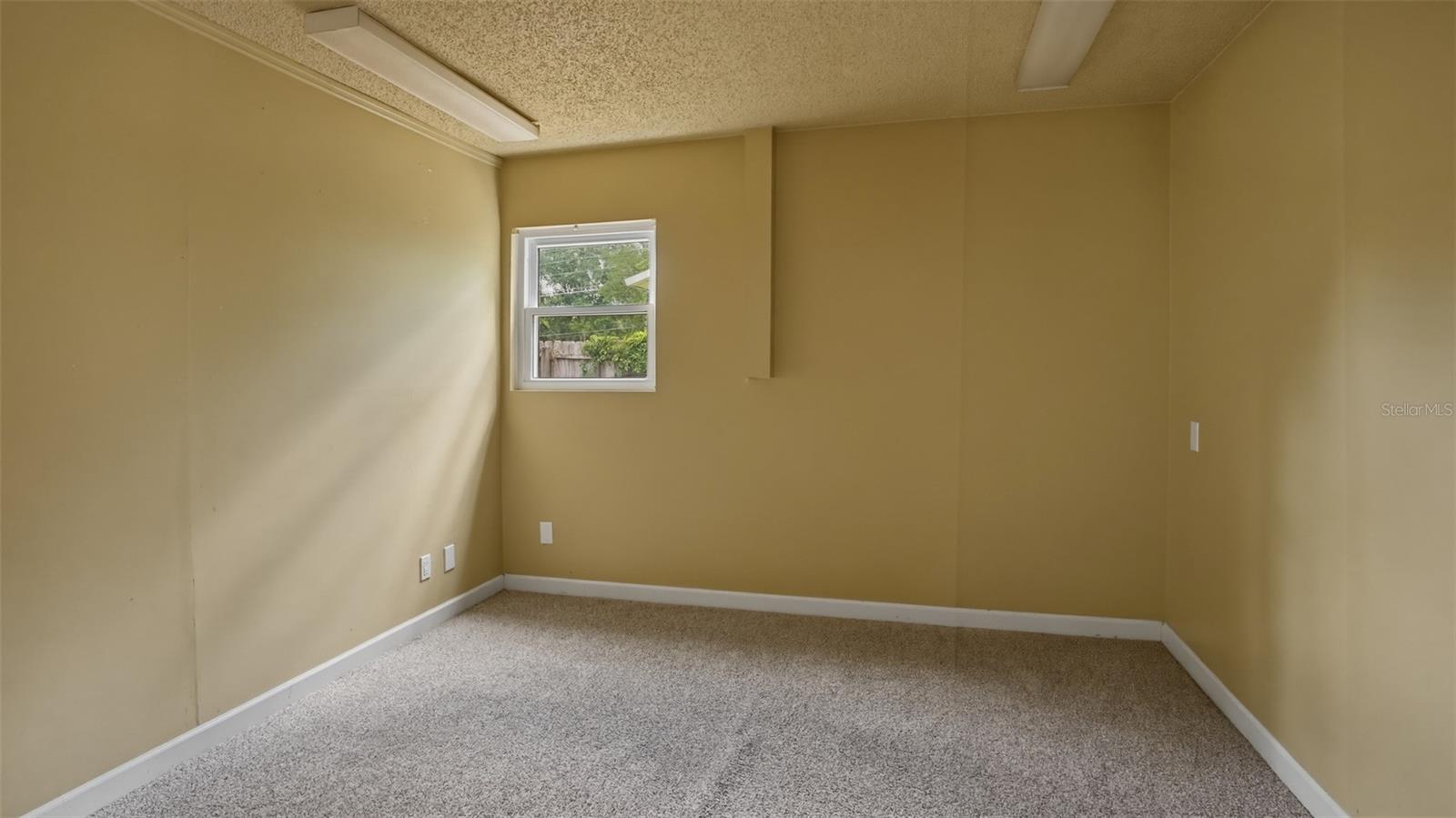 SUNVIEW MANOR - Residential