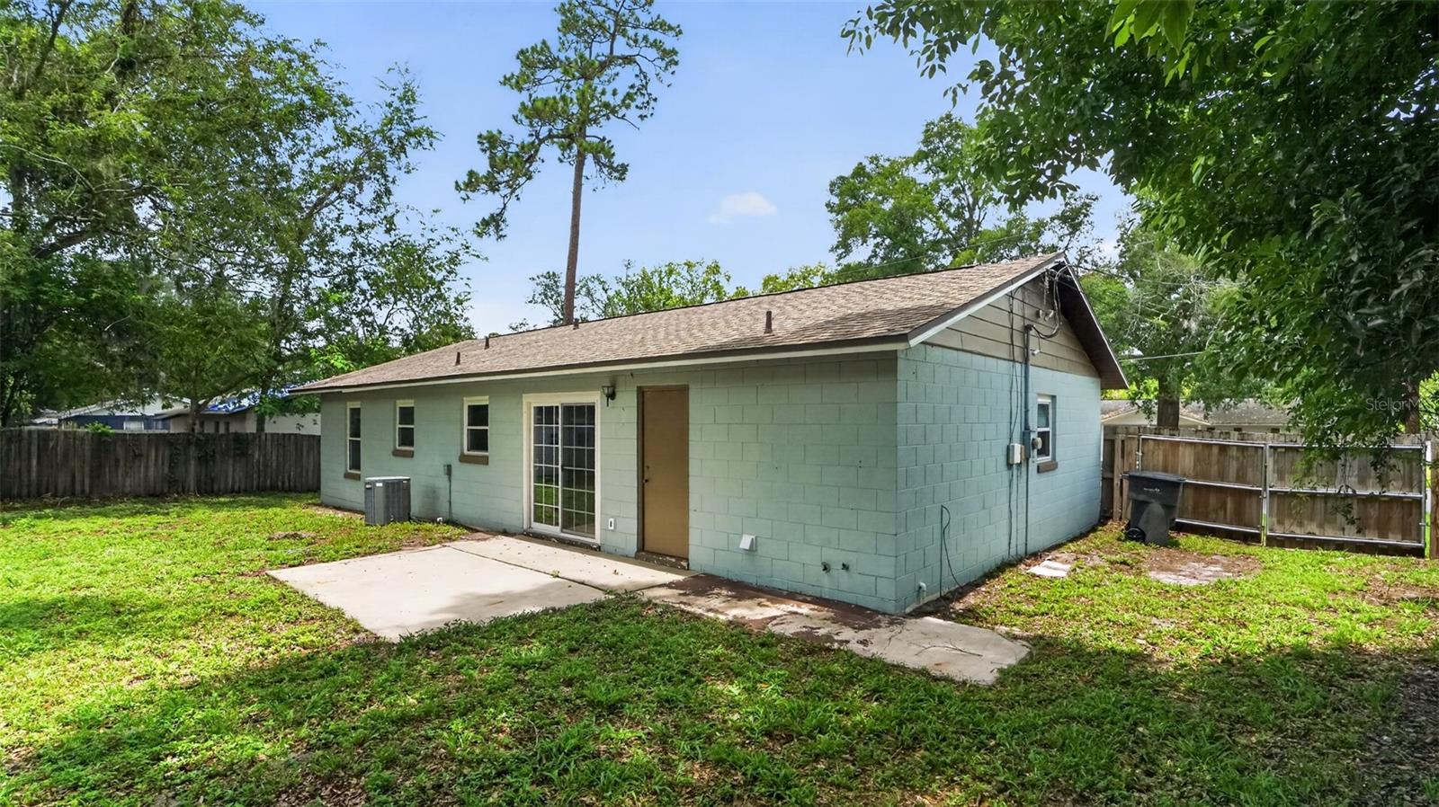 SUNVIEW MANOR - Residential
